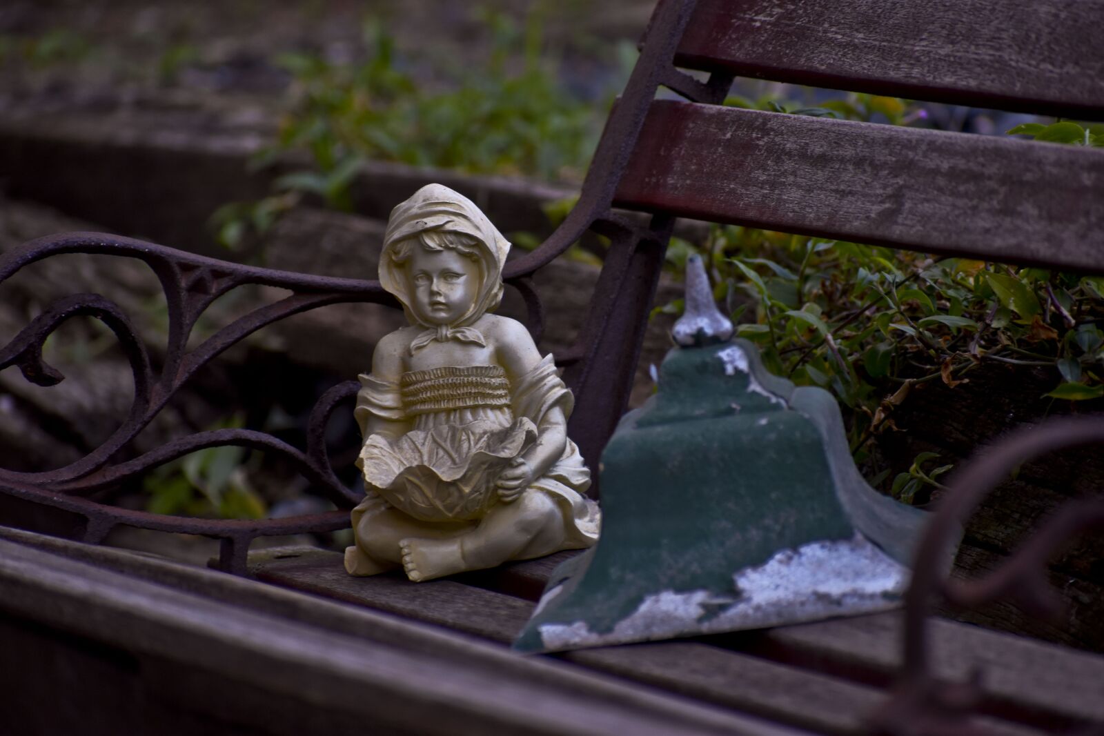 Nikon D3500 sample photo. Gardening, garden decoration, garden photography