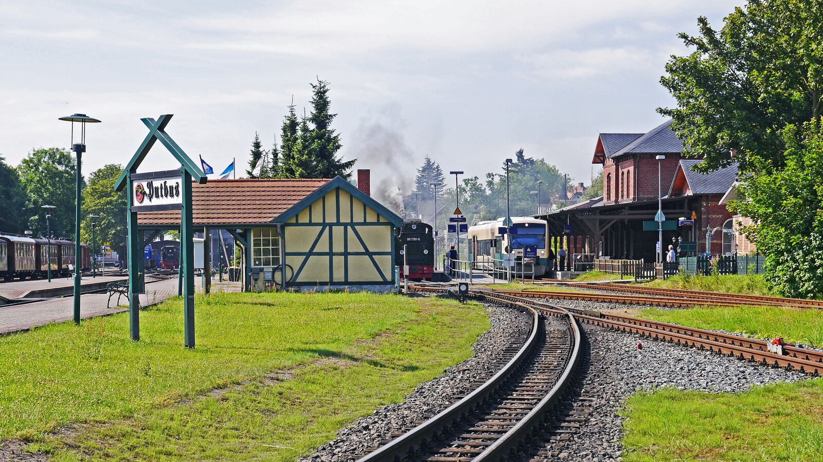 Panasonic Lumix DMC-GH3 sample photo. R gen, station putbus photography