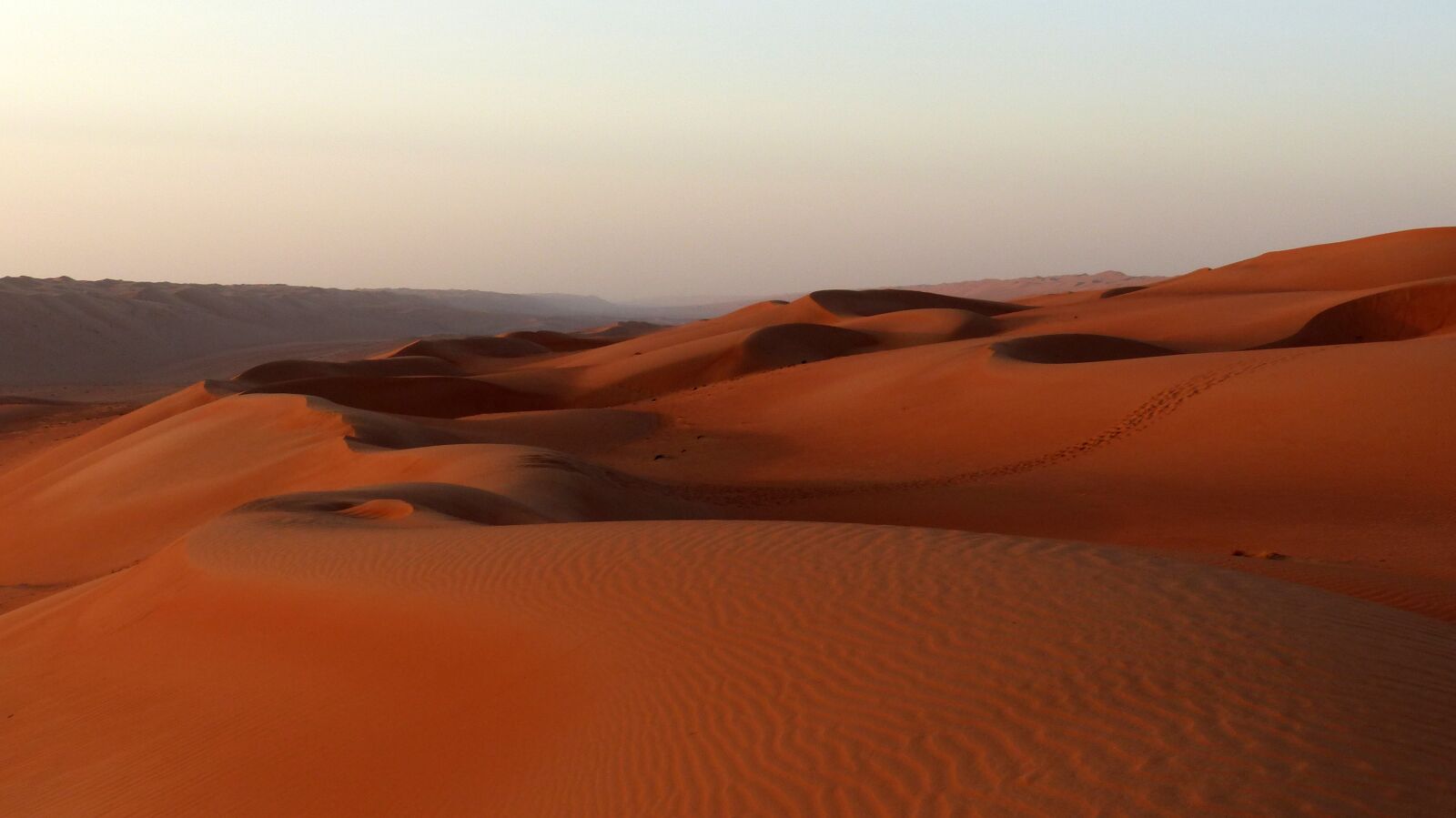 Panasonic Lumix DMC-FZ200 sample photo. Dune, sunset, desert photography