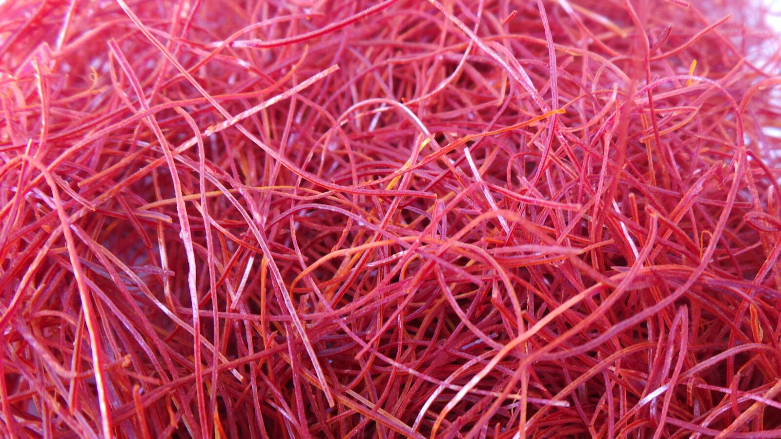 Samsung Galaxy Camera (Wi-Fi) sample photo. Chili, chilli threads, spice photography