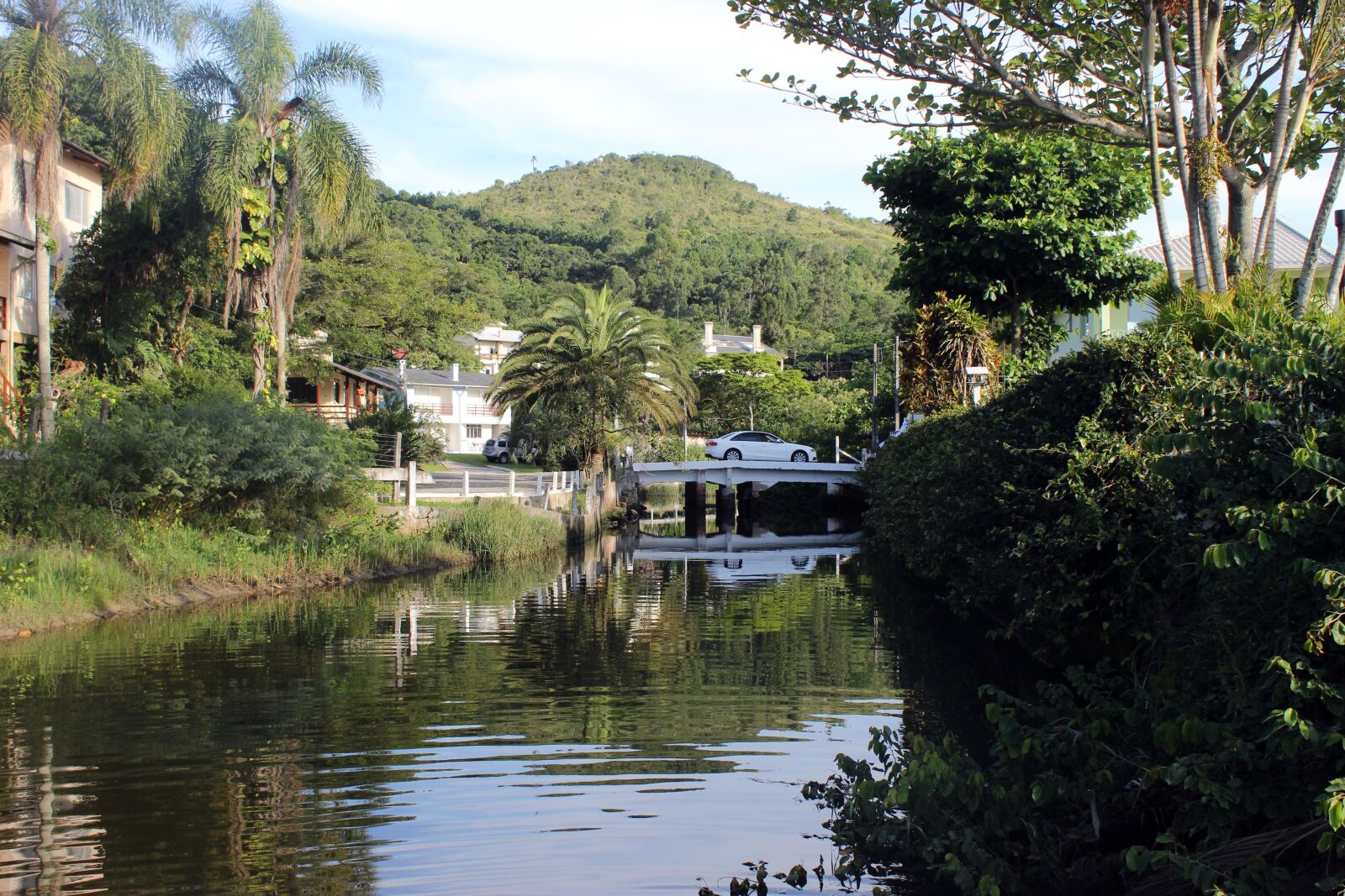 Canon EOS 600D (Rebel EOS T3i / EOS Kiss X5) sample photo. Lake, water, landscape photography
