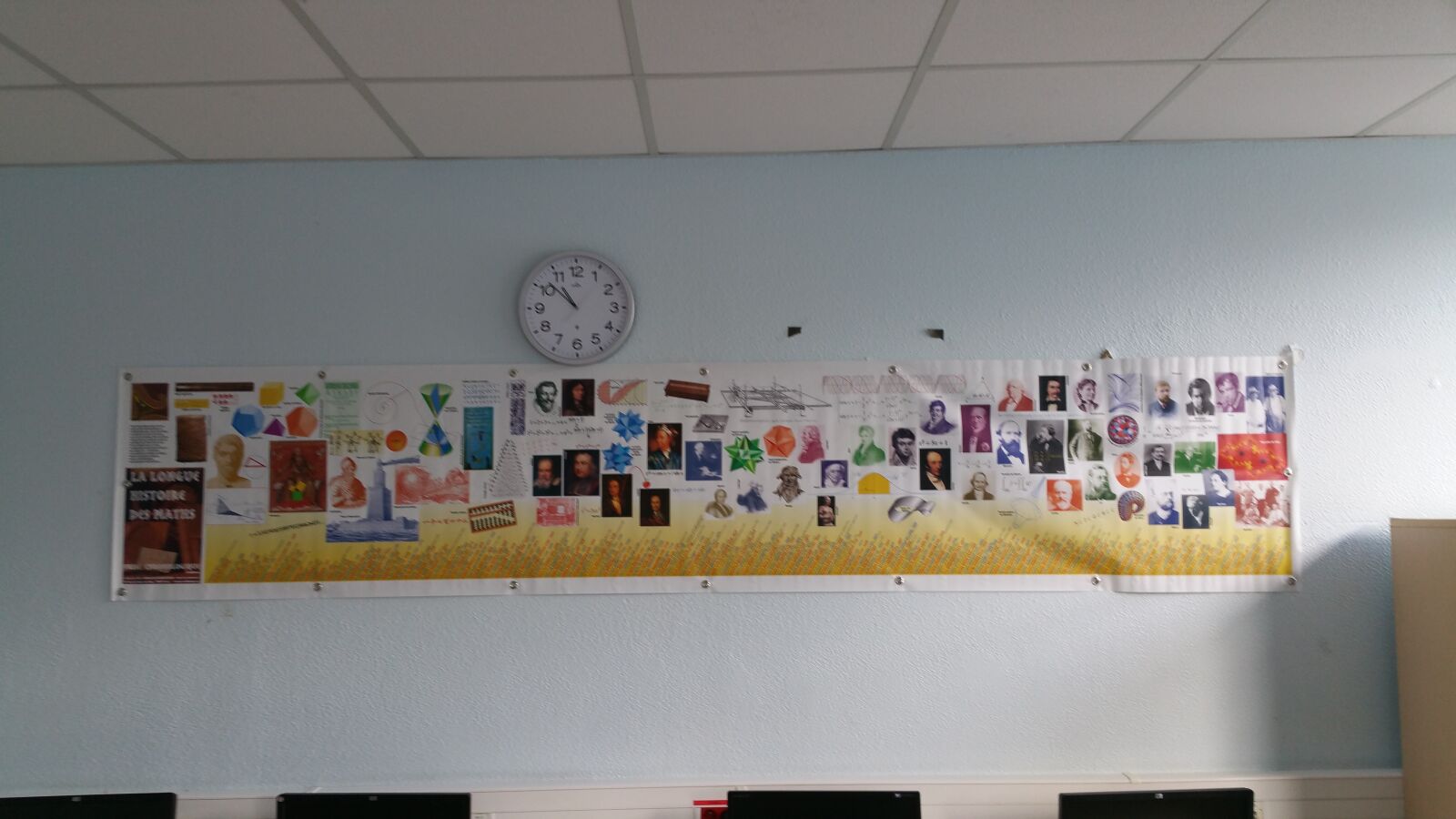 Samsung Galaxy Note4 sample photo. Wall, math, classroom photography