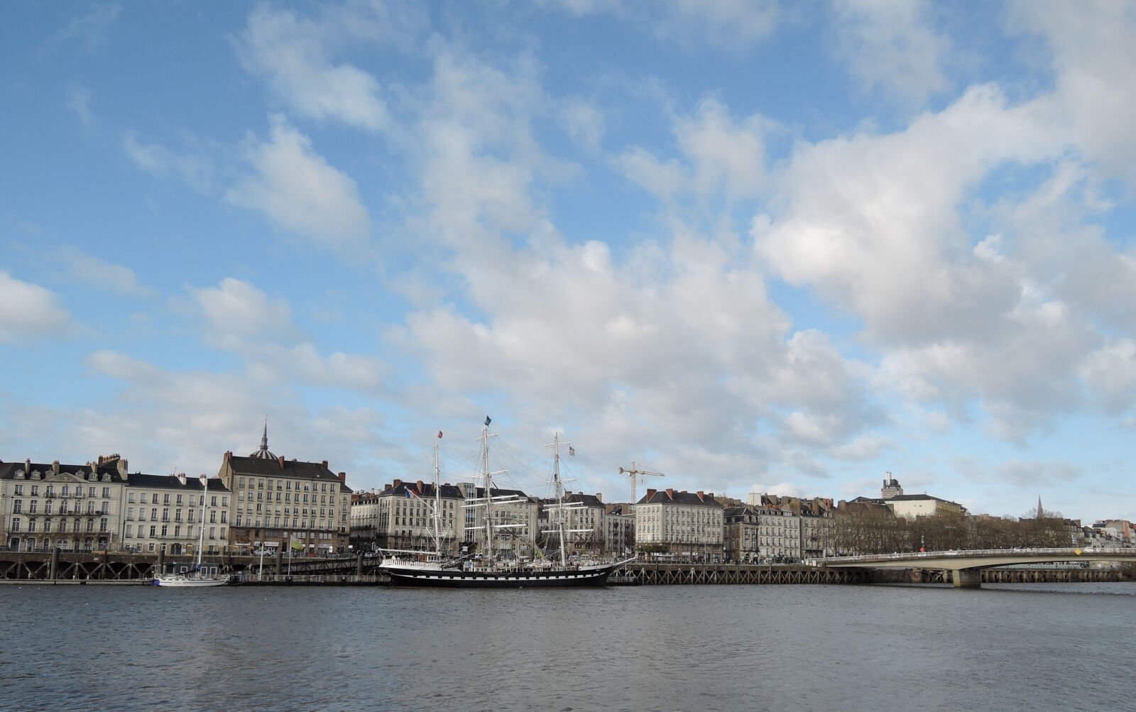 Nikon Coolpix P340 sample photo. Nantes, panoramic, loire photography