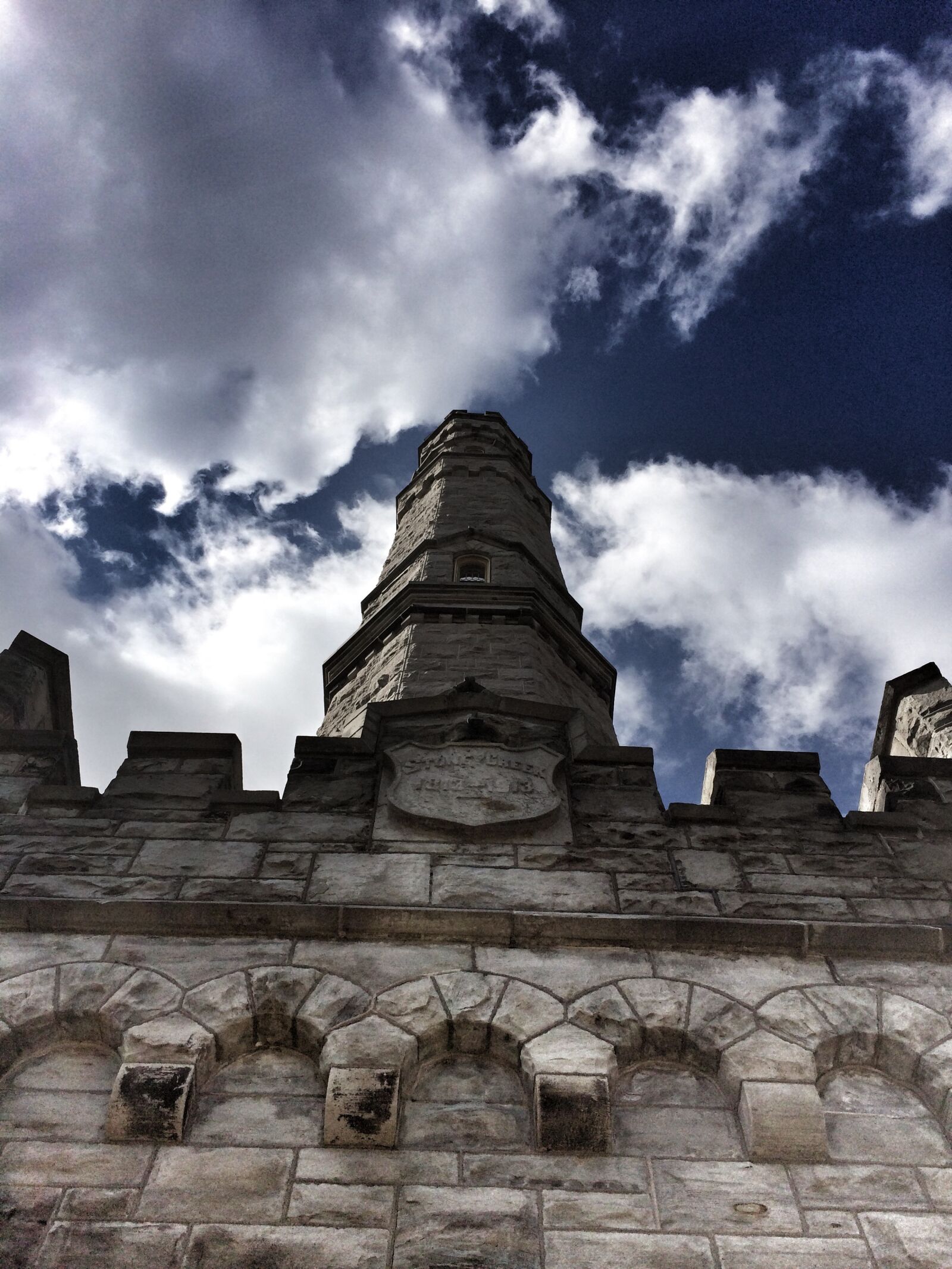 iPhone 5s back camera 4.12mm f/2.2 sample photo. Battlefield monument, 1812 war, battlefield photography