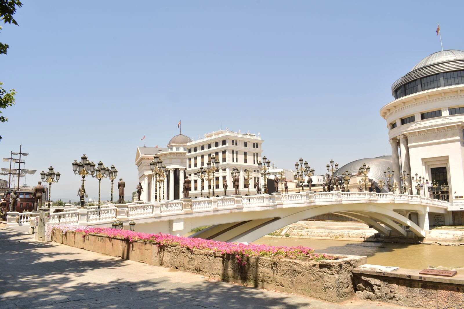 Nikon D3300 sample photo. Ship, skopje, building photography