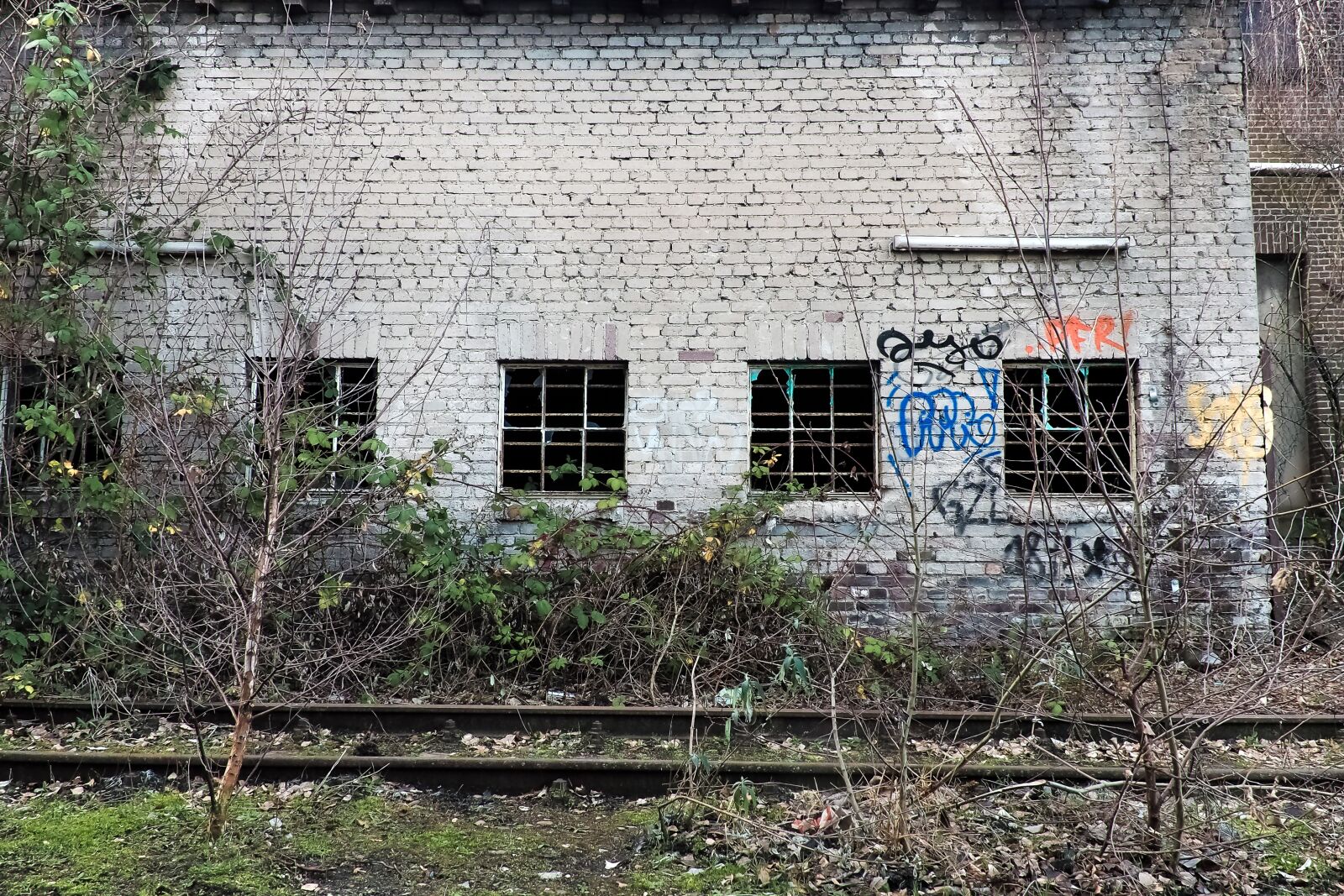 Olympus OM-D E-M10 sample photo. Lost places, building, abandoned photography