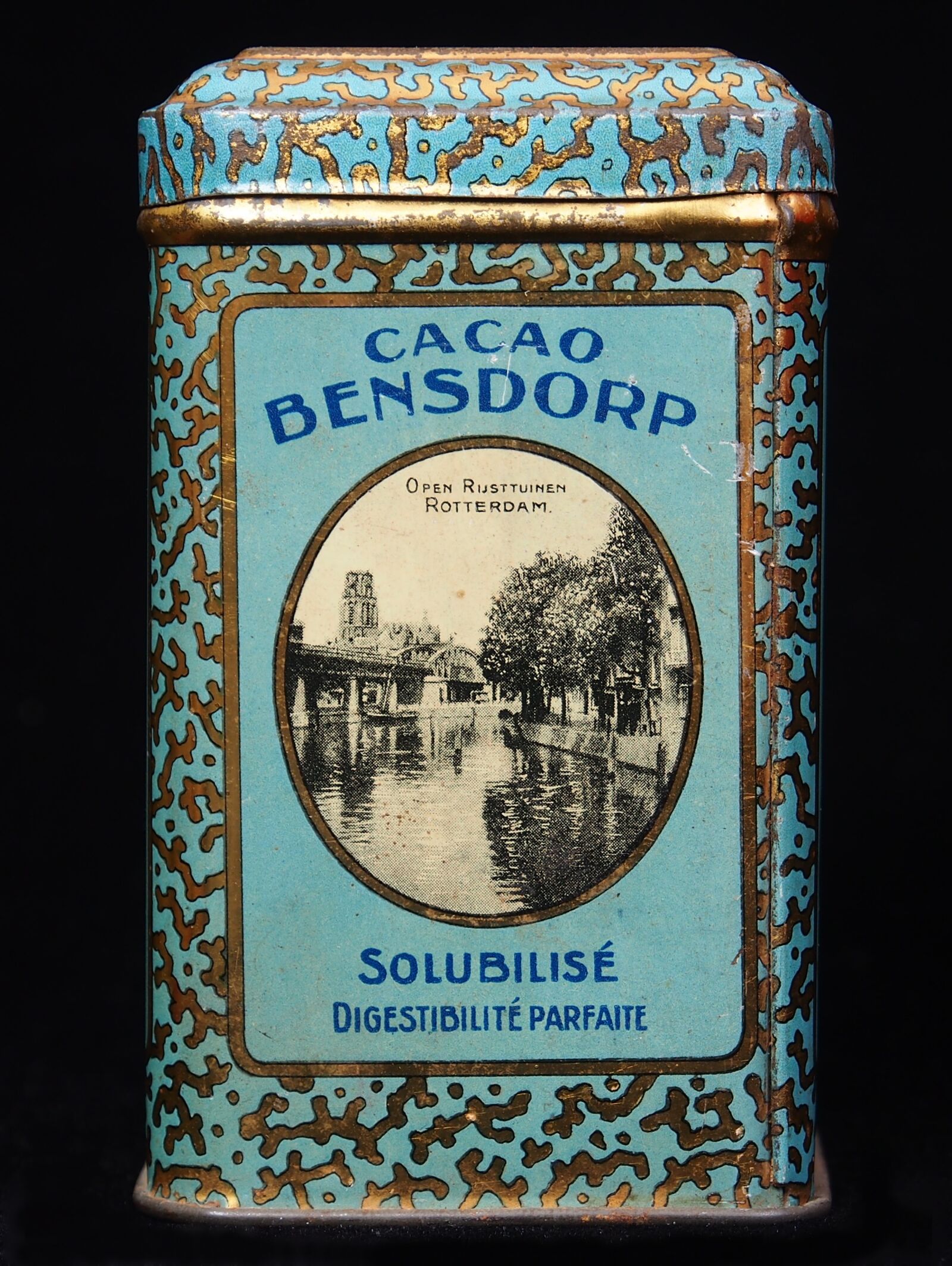 Olympus OM-D E-M5 sample photo. Bensdorp, cacao, box photography