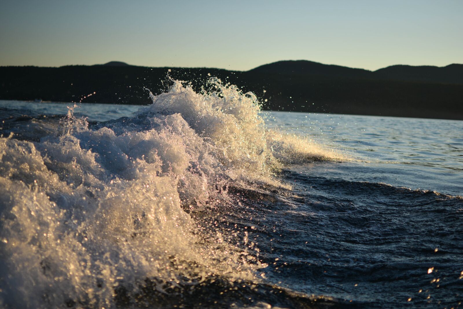 Nikon D3300 sample photo. Waves, lake, sky photography