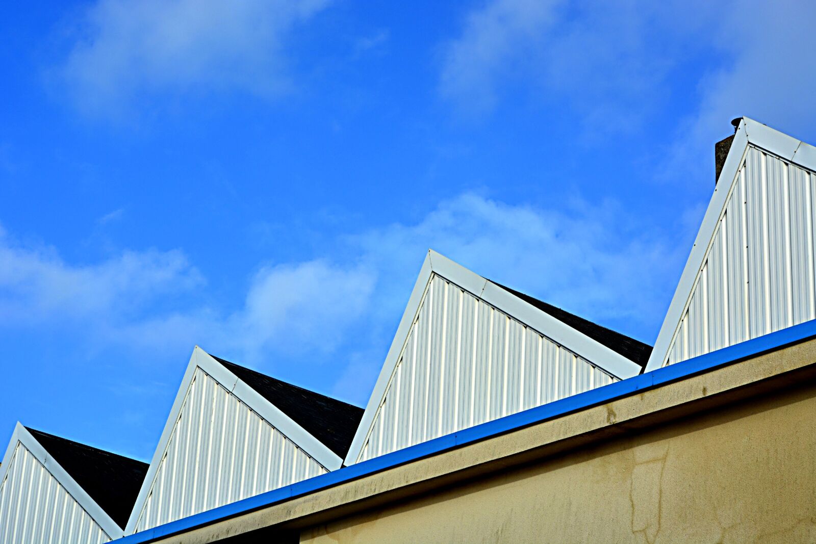 Nikon D5200 sample photo. Sky, blue, clouds photography