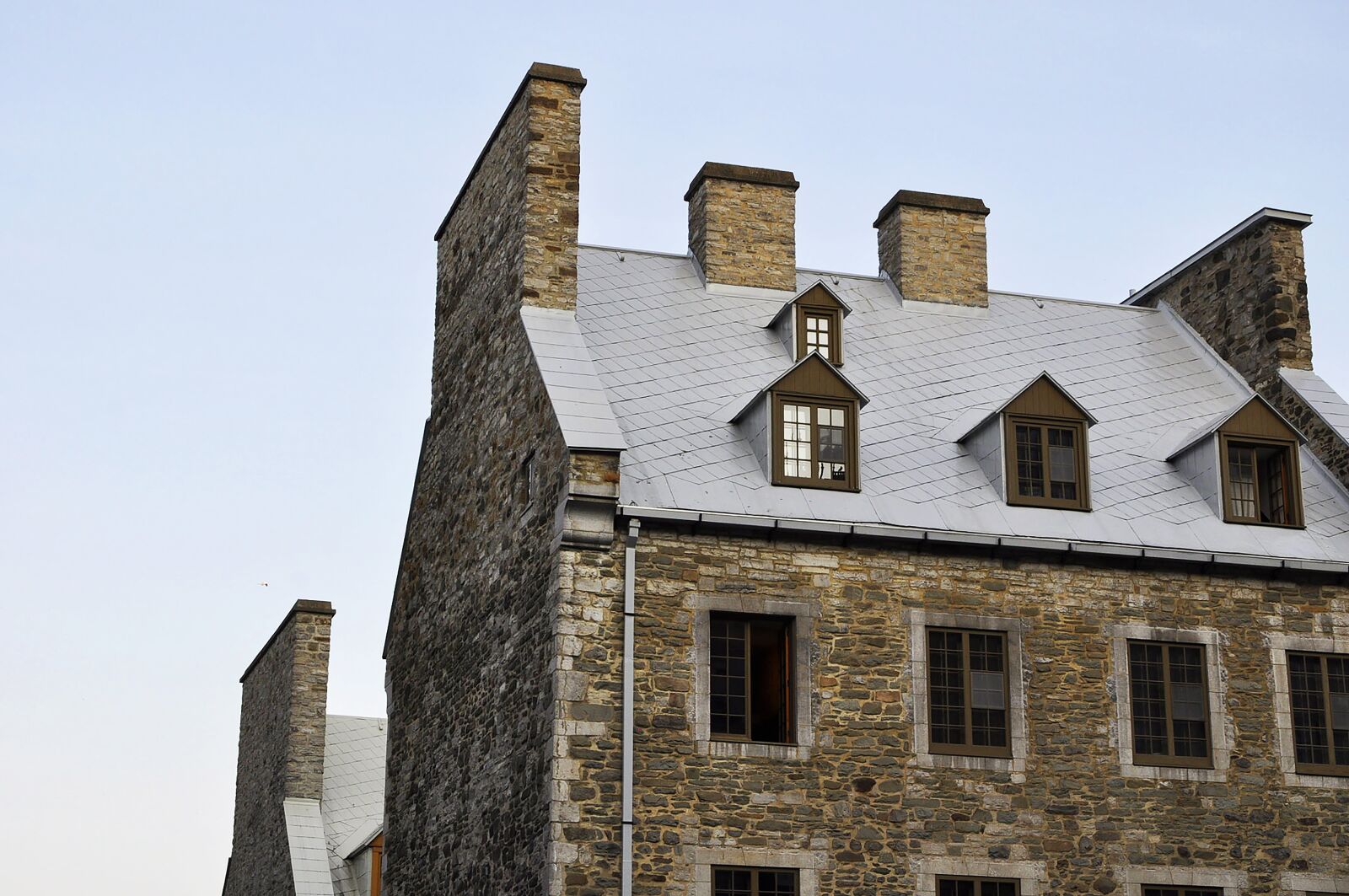Nikon D5000 sample photo. Quebec, old, building photography