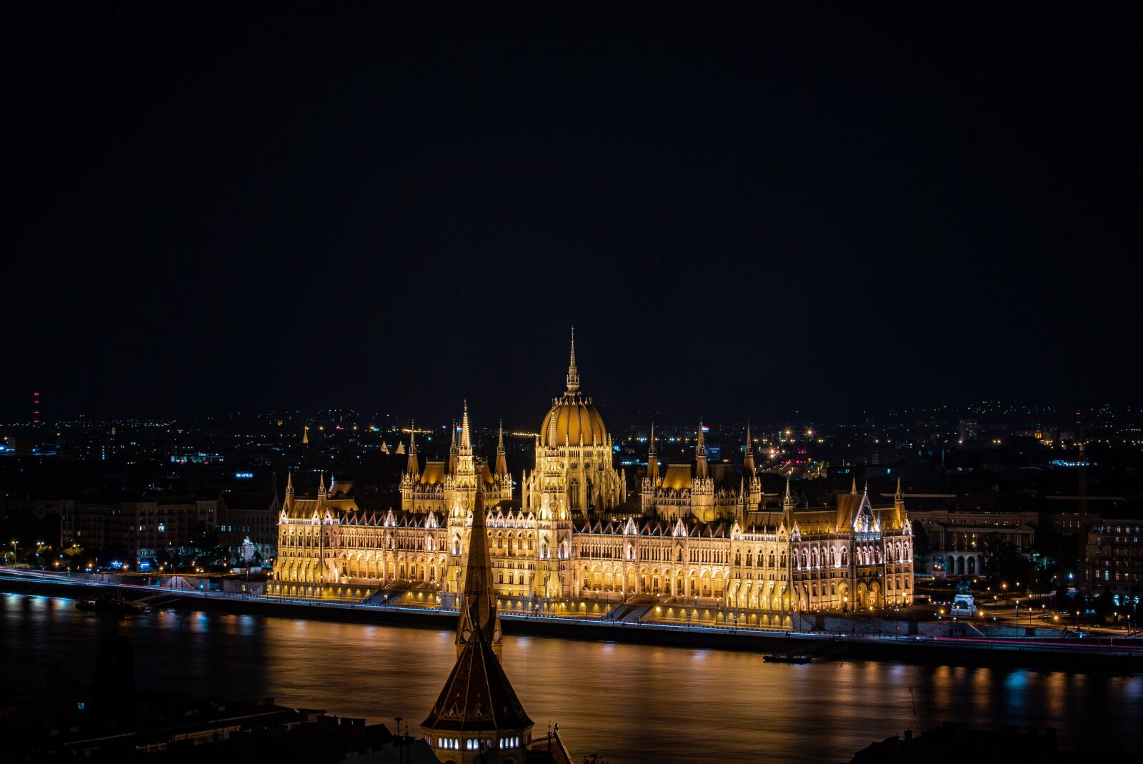 Sony a7S II sample photo. River, building, parliament photography