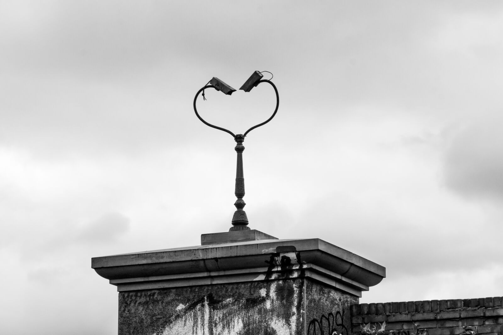 Canon EOS 70D sample photo. Love, heart, london photography