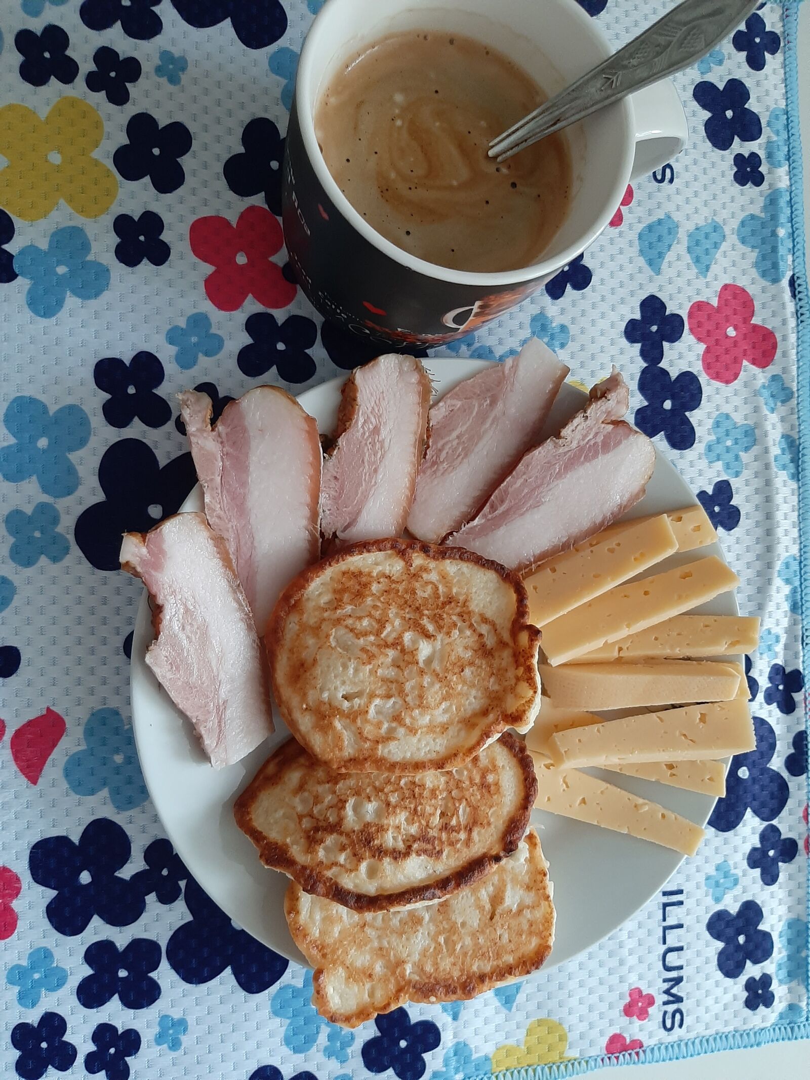 Samsung Galaxy A50 sample photo. завтрак, утром, дома photography