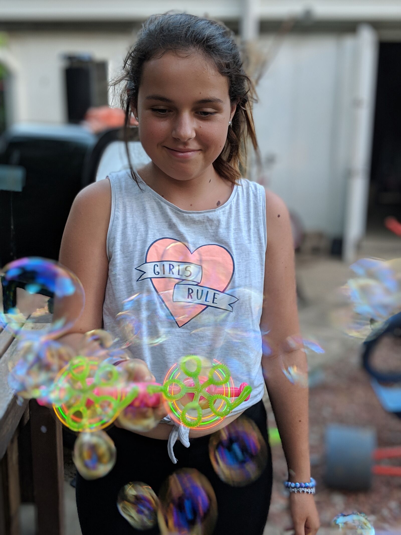 Google Pixel 2 XL sample photo. Girl, bubbles, child photography