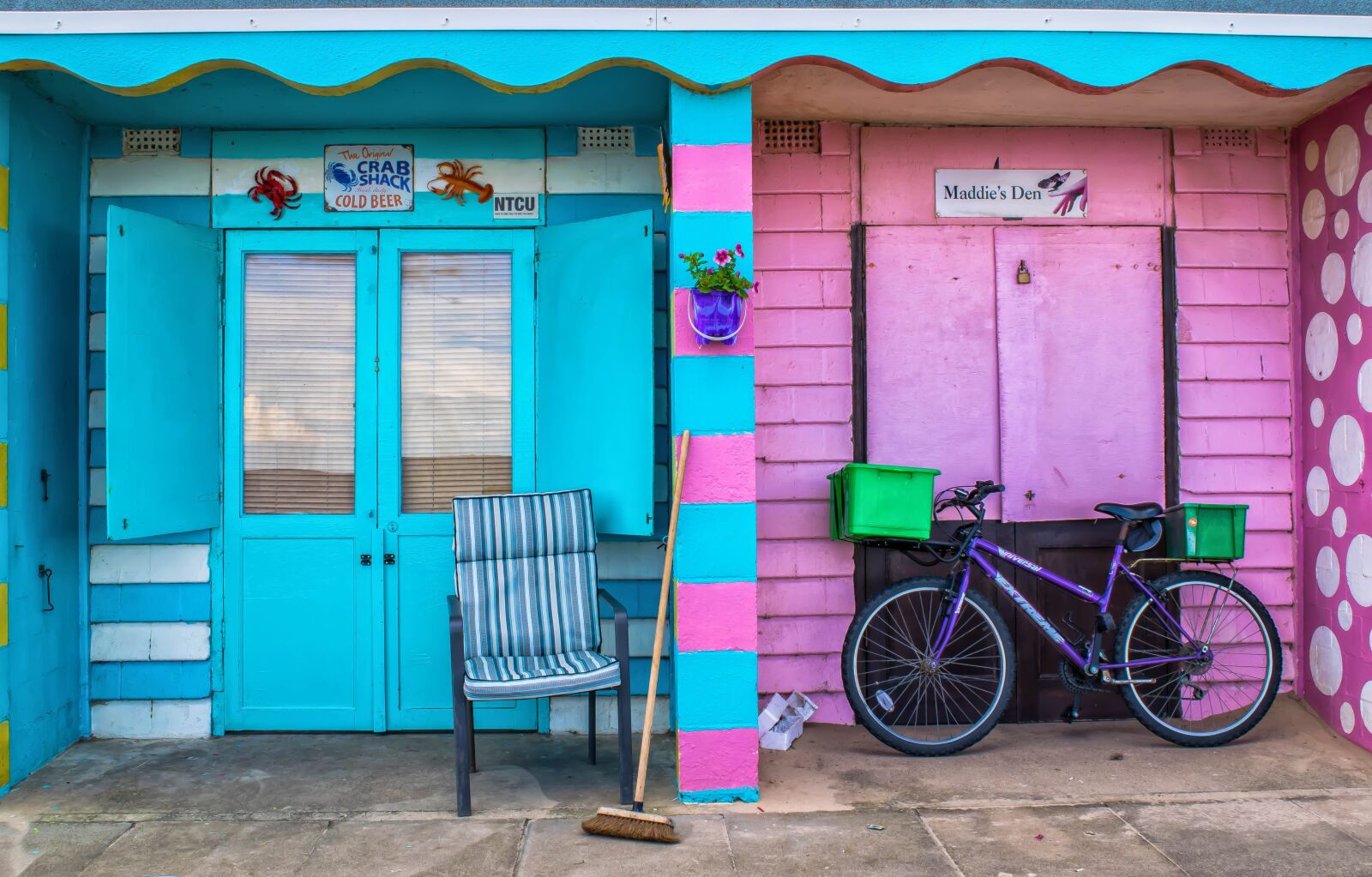 Nikon D5300 sample photo. Beach, hut, blue photography