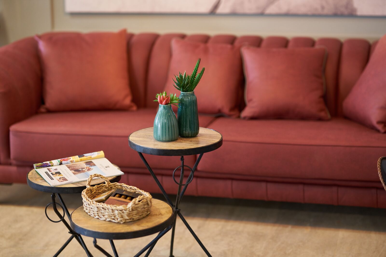Sigma 85mm F1.4 DG HSM Art sample photo. Furniture, armchair, chair photography