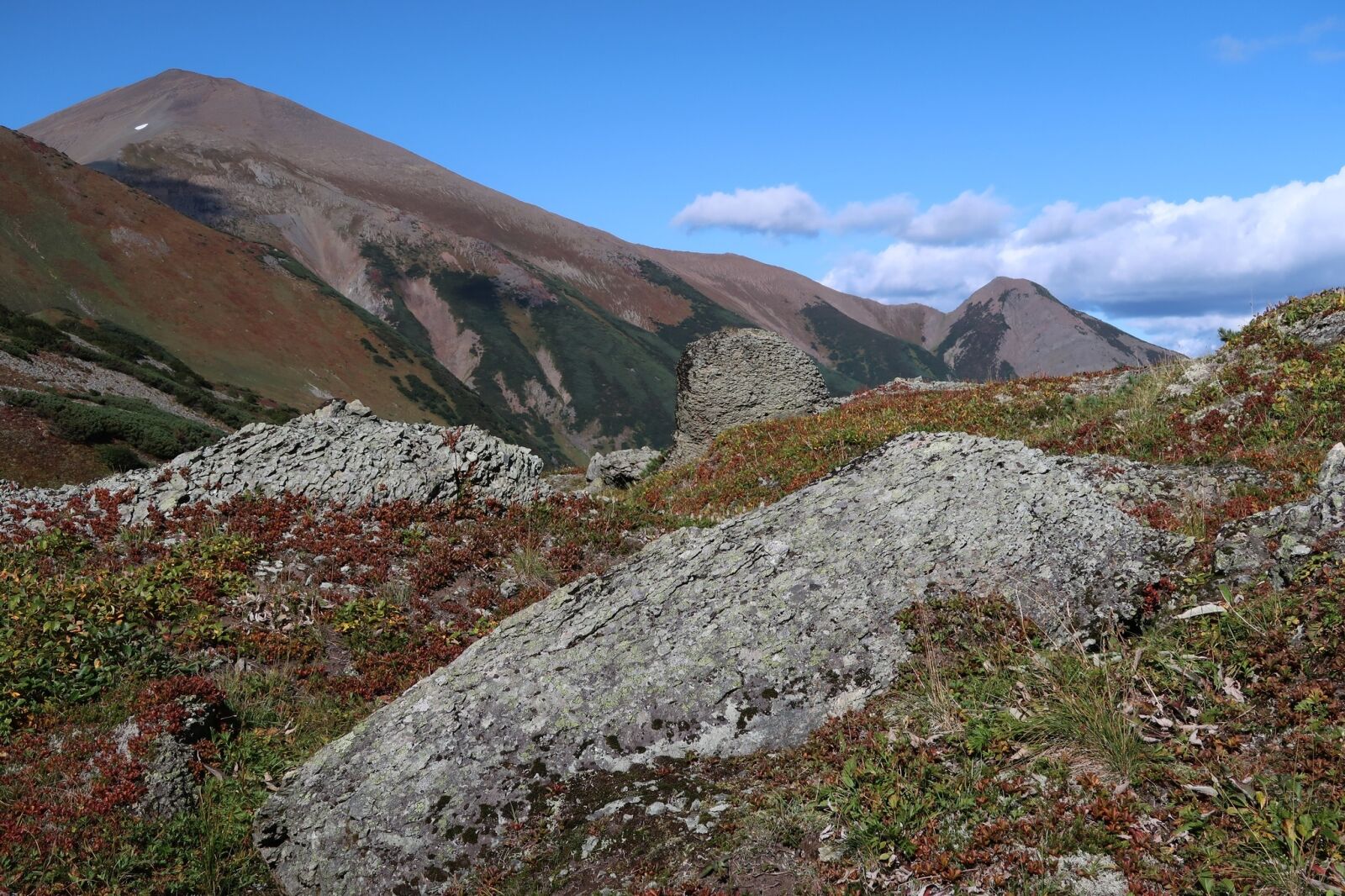 Canon PowerShot G7 X Mark II sample photo. Mountains, an ancient volcano photography