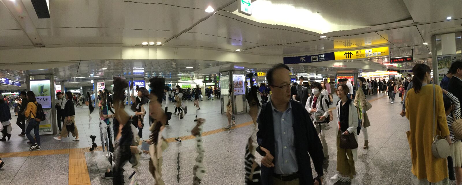 Apple iPod touch sample photo. Tokyo, train station, crowd photography
