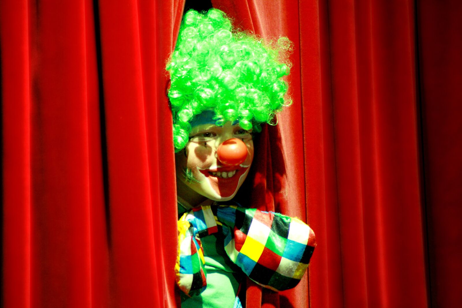Canon EOS 1000D (EOS Digital Rebel XS / EOS Kiss F) sample photo. Clown, close up, entertainment photography