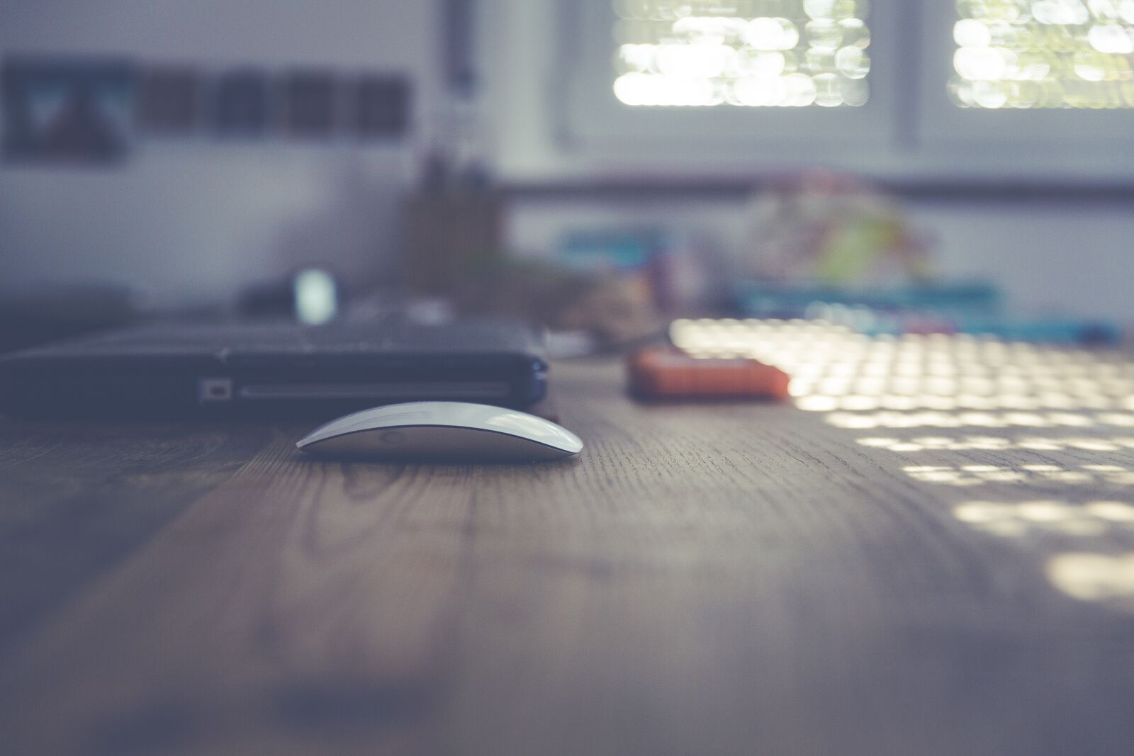Canon EF 24-70mm F2.8L II USM sample photo. Office, neo-urban, apple photography
