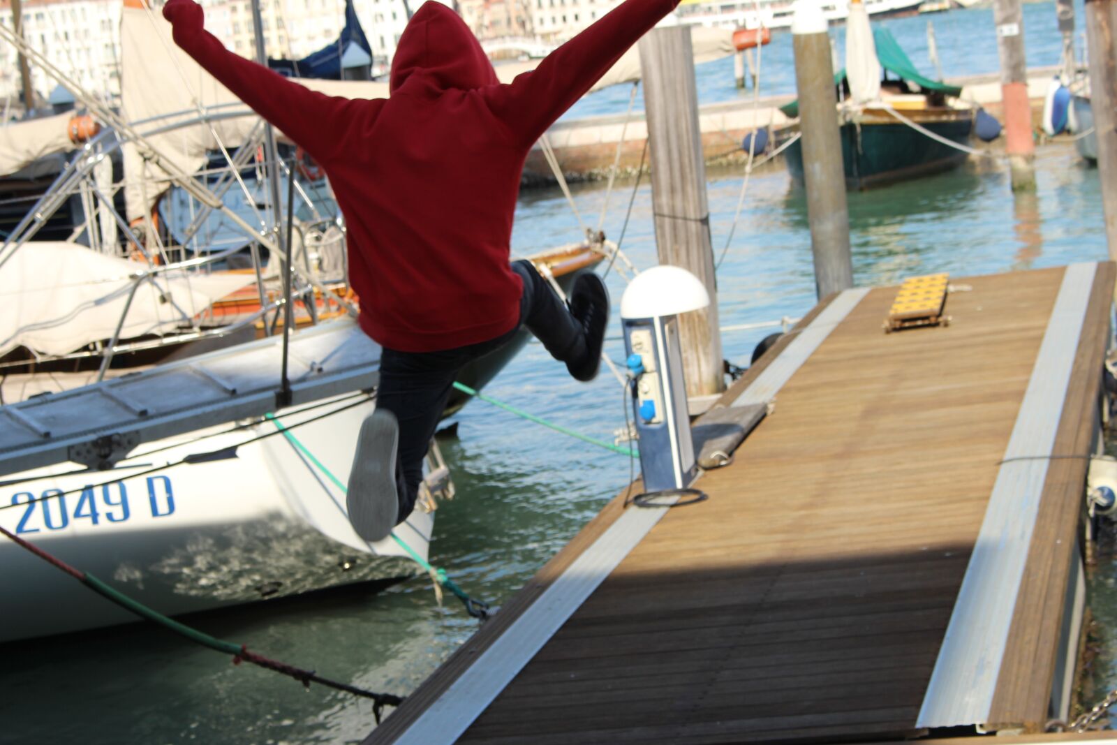 Canon EOS 700D (EOS Rebel T5i / EOS Kiss X7i) sample photo. Boy, port, happy photography