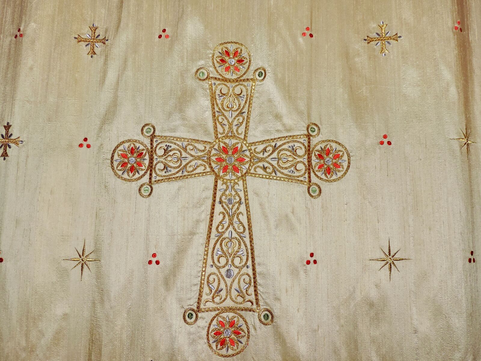 Nikon Coolpix P520 sample photo. Arabesque, art, cross, decoration photography