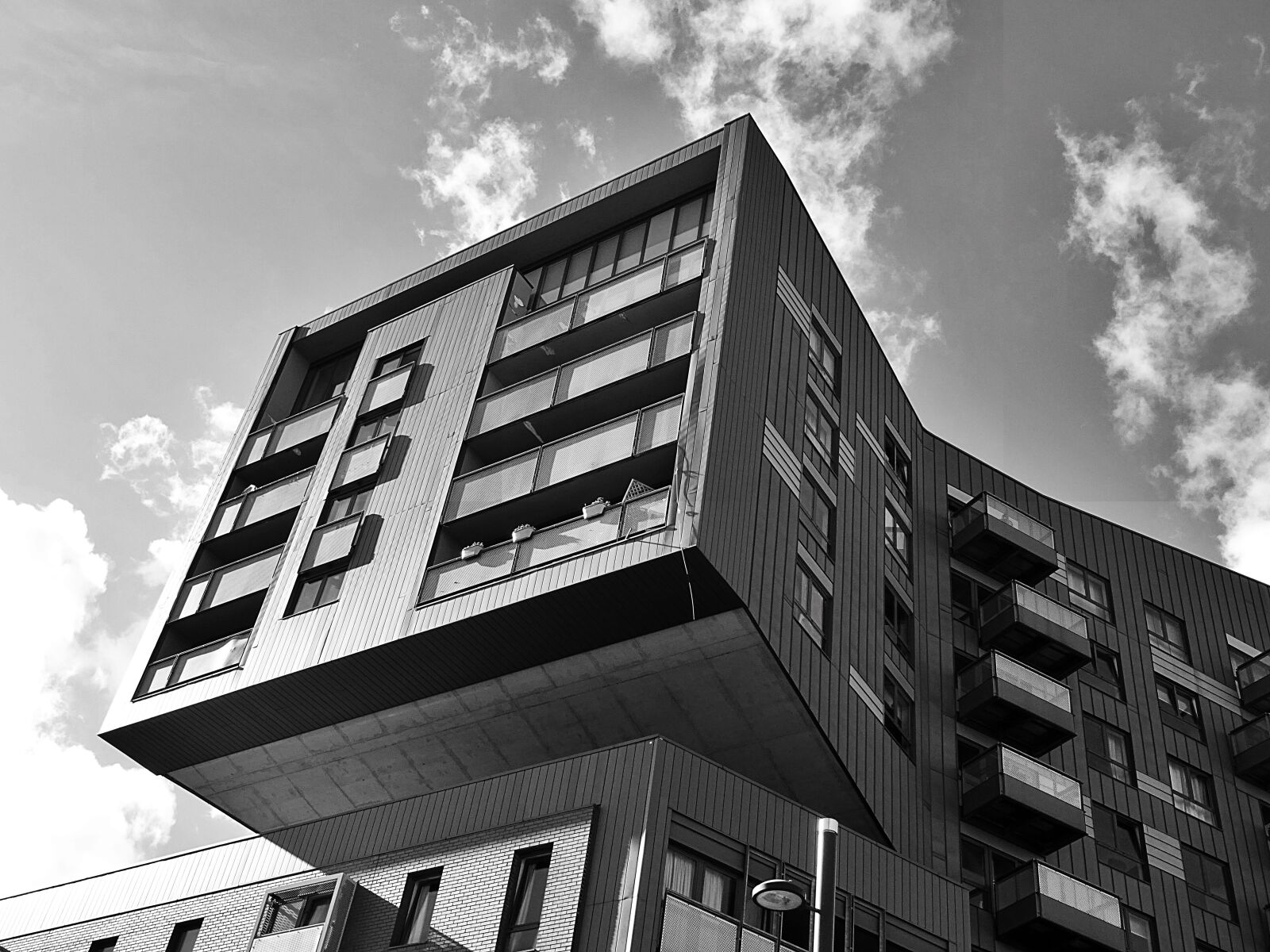 Sony DSC-HX60 sample photo. Apartment, architecture, black, and photography