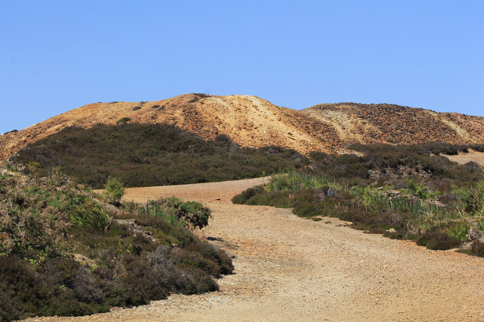 Canon EOS 1100D (EOS Rebel T3 / EOS Kiss X50) sample photo. Anglesey, parys mountain, wales photography