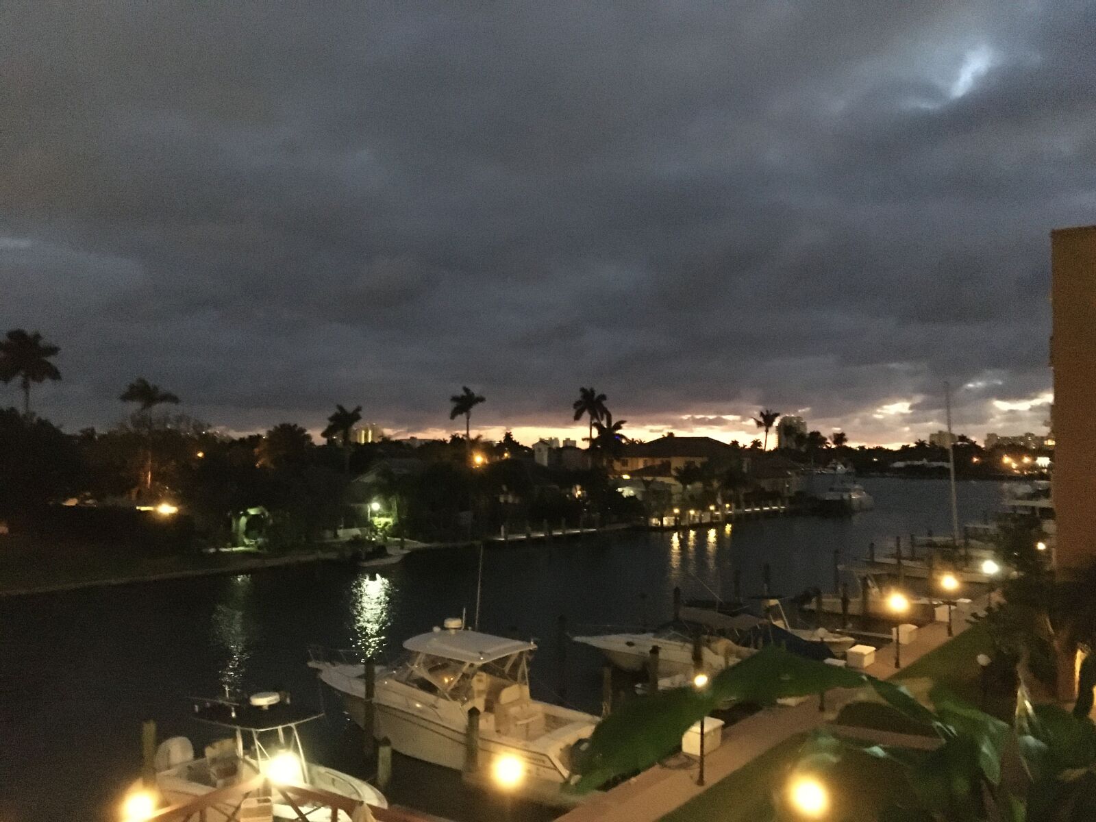 iPhone SE back camera 4.15mm f/2.2 sample photo. Fort lauderdale, sailboat, florida photography