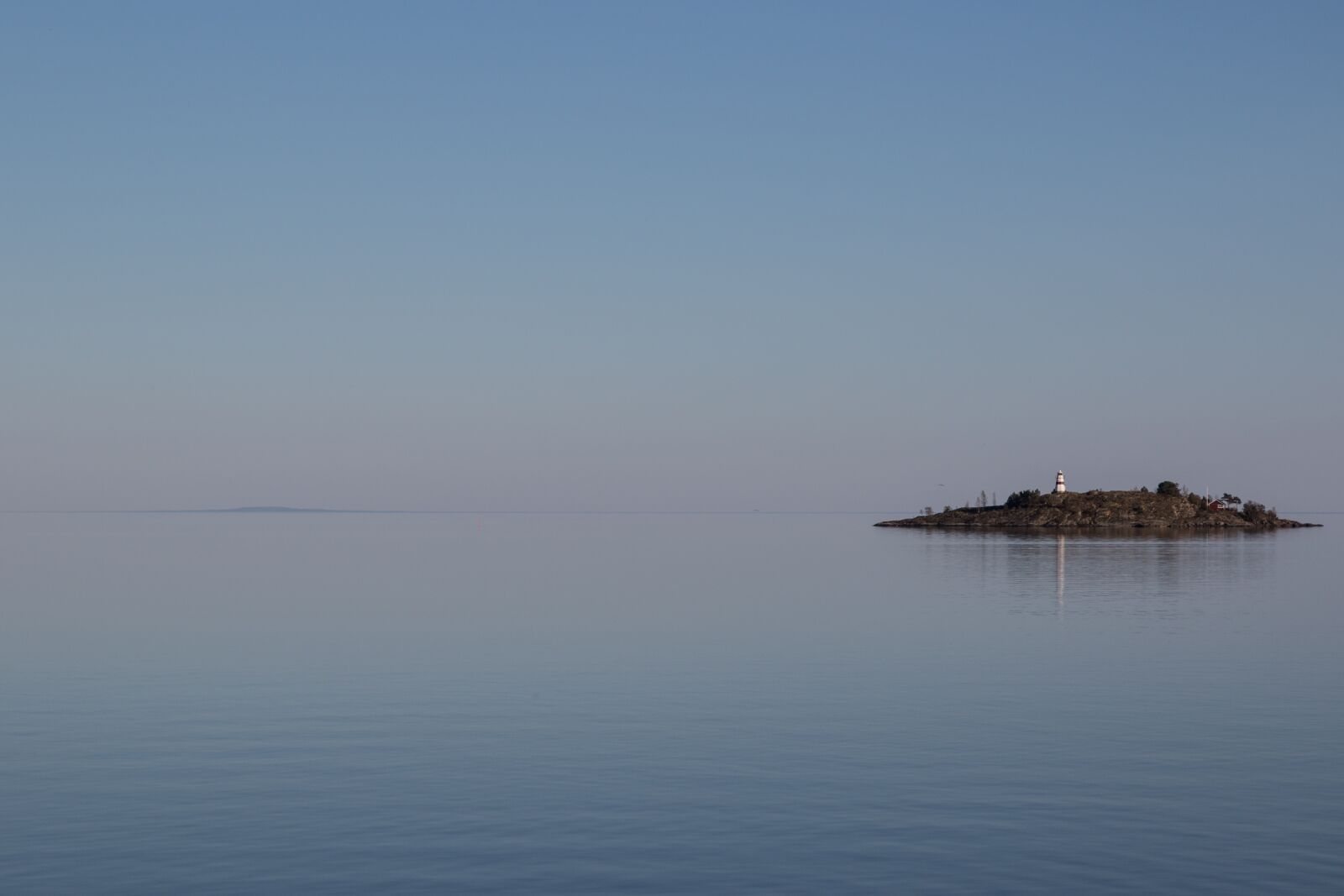 Canon EOS 7D Mark II sample photo. Water, horizon, sea photography