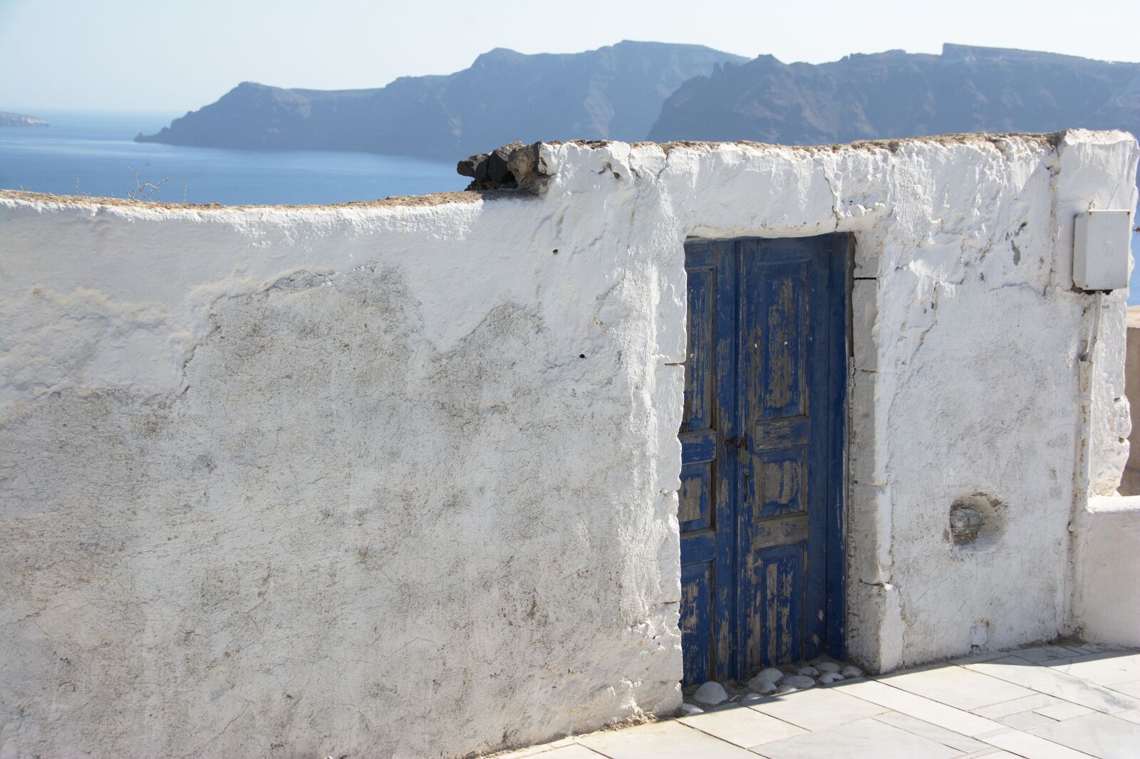 Nikon D7100 sample photo. Santorini, door, street photography