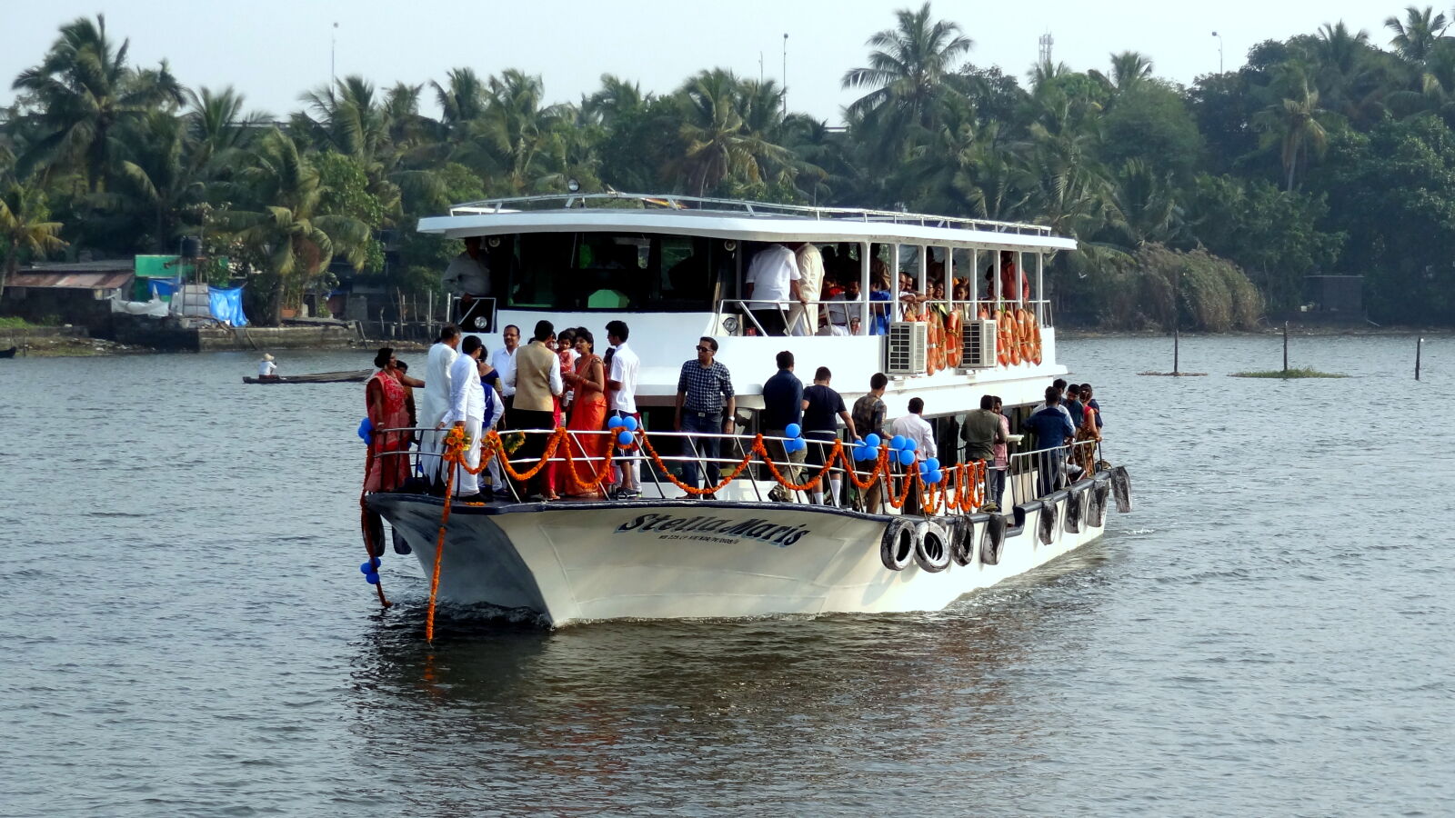 Sony Cyber-shot DSC-HX9V sample photo. A, luxury, boat, travel photography