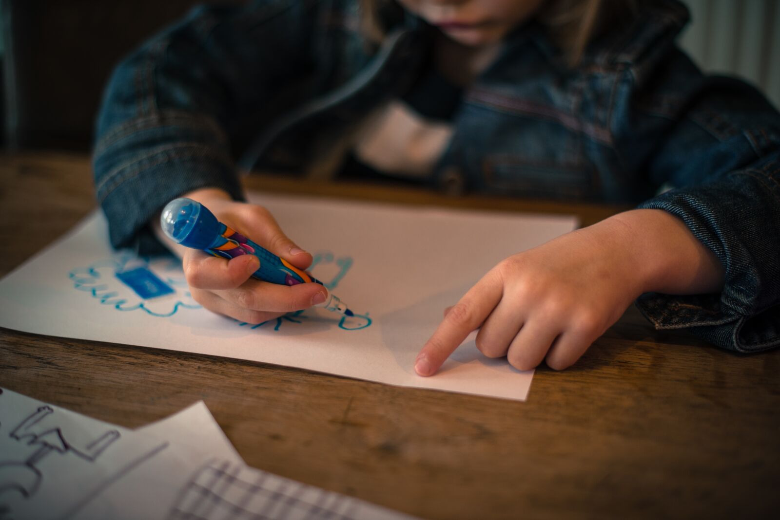 Nikon D610 sample photo. Kid, girl, drawing photography