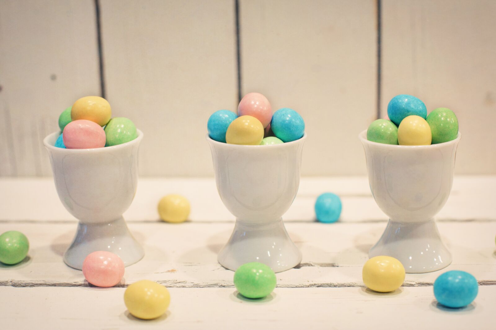 Canon EF 50mm F1.4 USM sample photo. Easter, candy, pastels photography