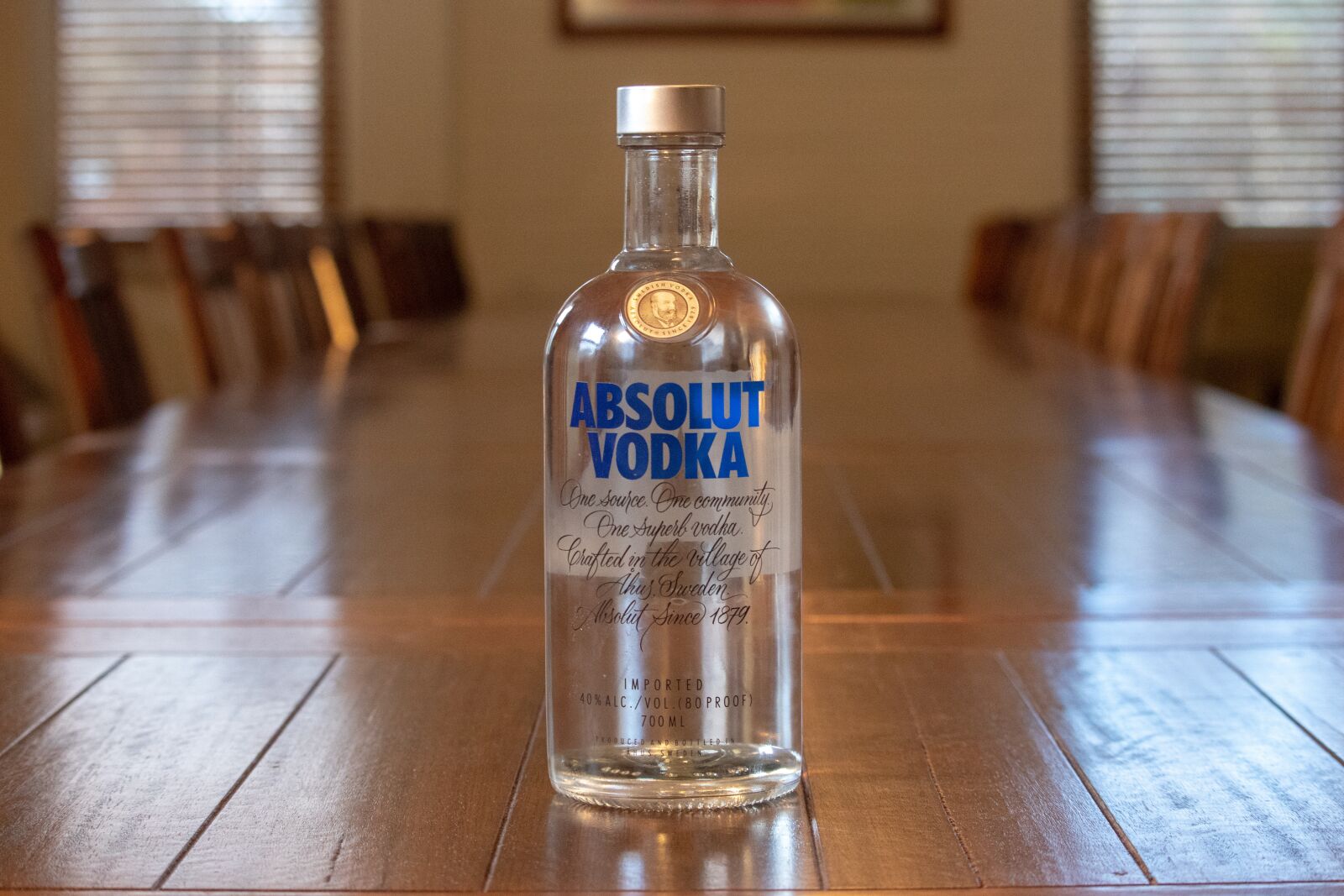 Canon EOS 200D (EOS Rebel SL2 / EOS Kiss X9) sample photo. Alcohol, vodka, absolute photography