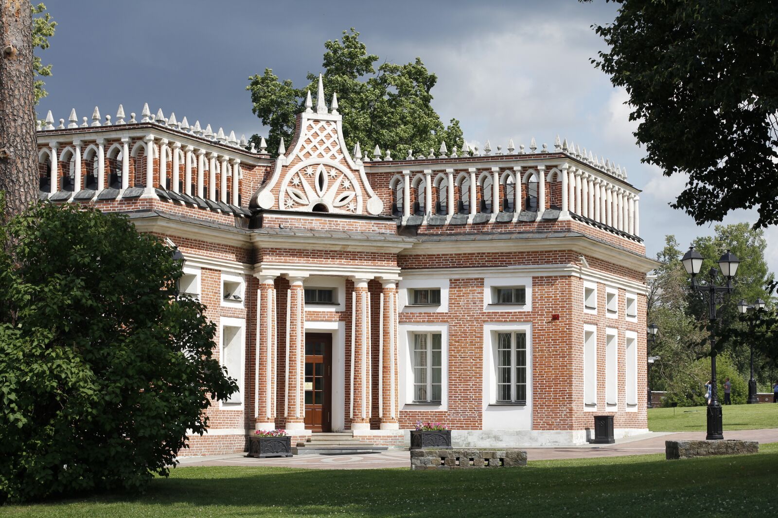 Canon EOS 60D + Canon EF 50mm F1.4 USM sample photo. Tsaritsyno, park, castle park photography