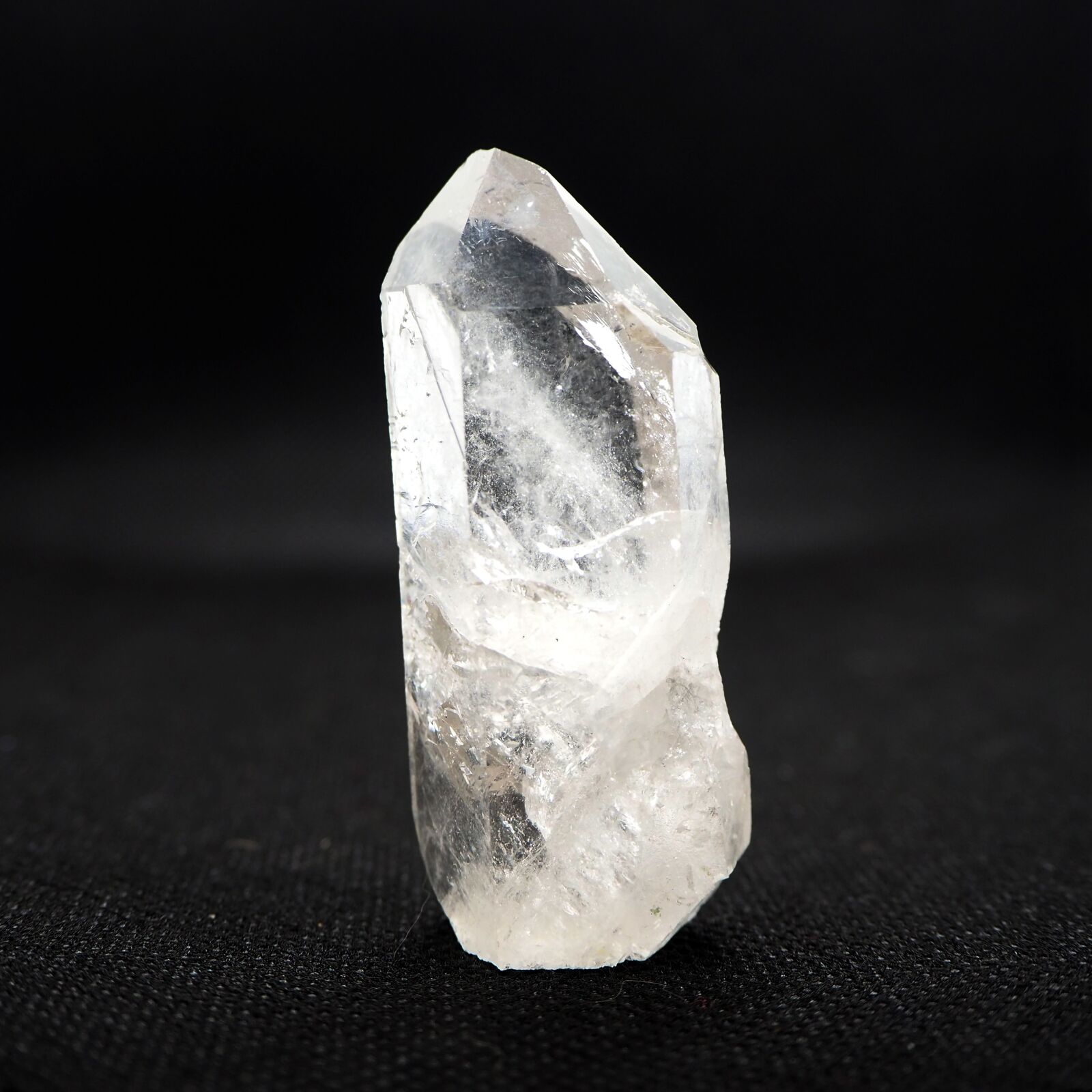 Olympus OM-D E-M10 III sample photo. Clear, quartz, crystal photography