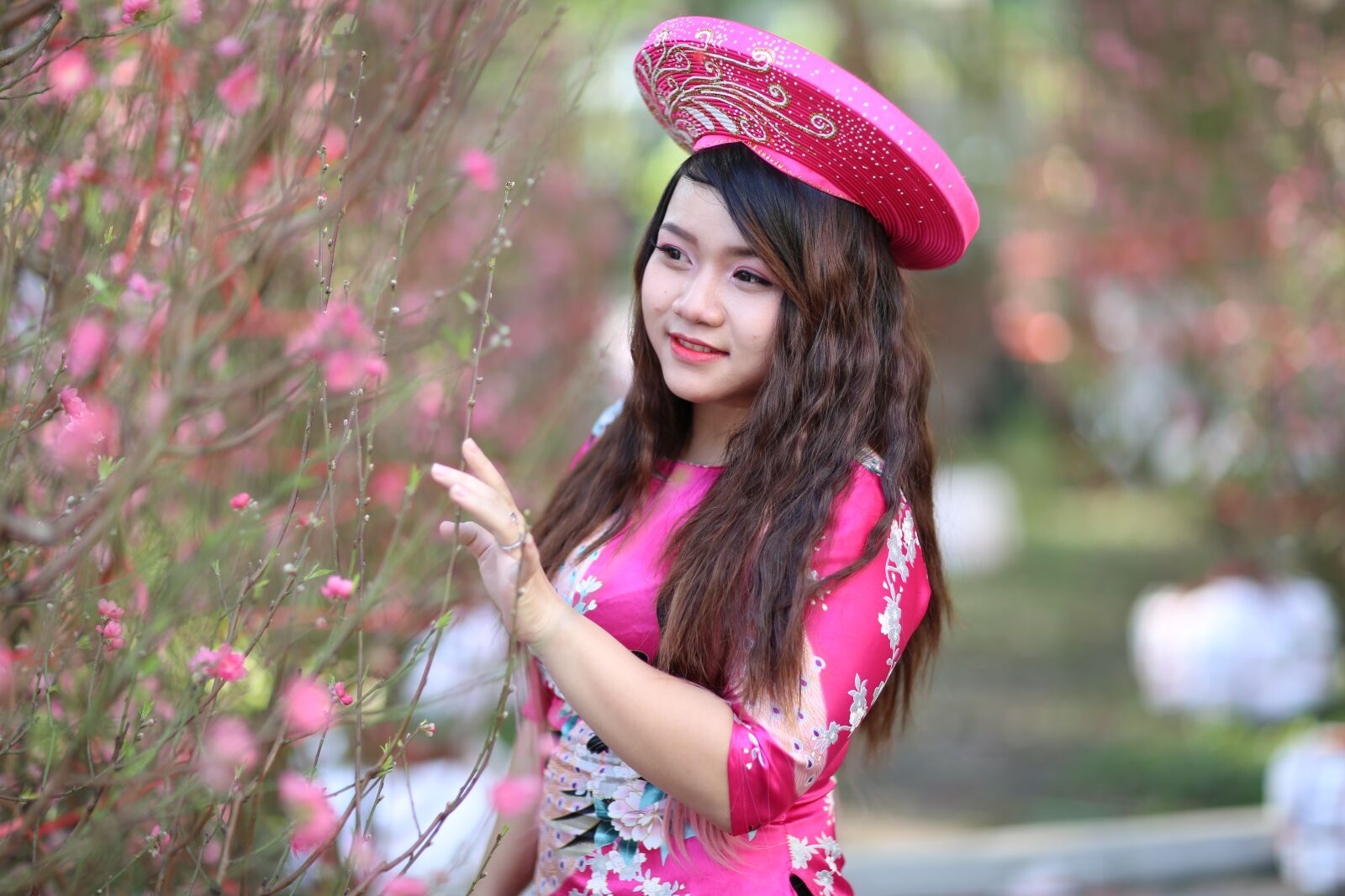 Canon EF 85mm F1.2L II USM sample photo. Sakura, girl, model photography
