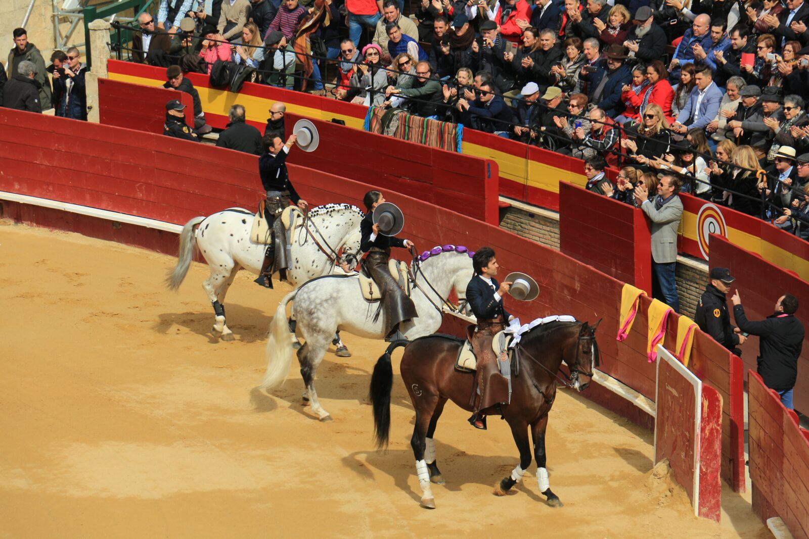 Canon EOS 700D (EOS Rebel T5i / EOS Kiss X7i) sample photo. Bullring, torero photography