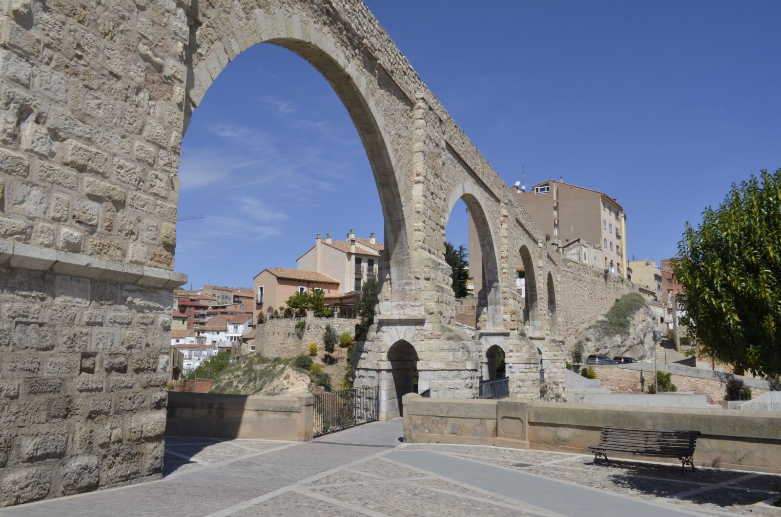 Nikon D5100 sample photo. Aqueduct, bridge, city photography