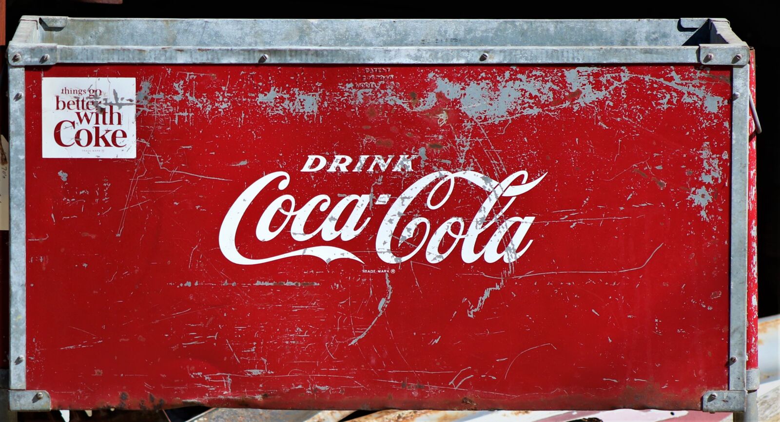 Canon EF75-300mm f/4-5.6 sample photo. Vintage, ice chest, retro photography
