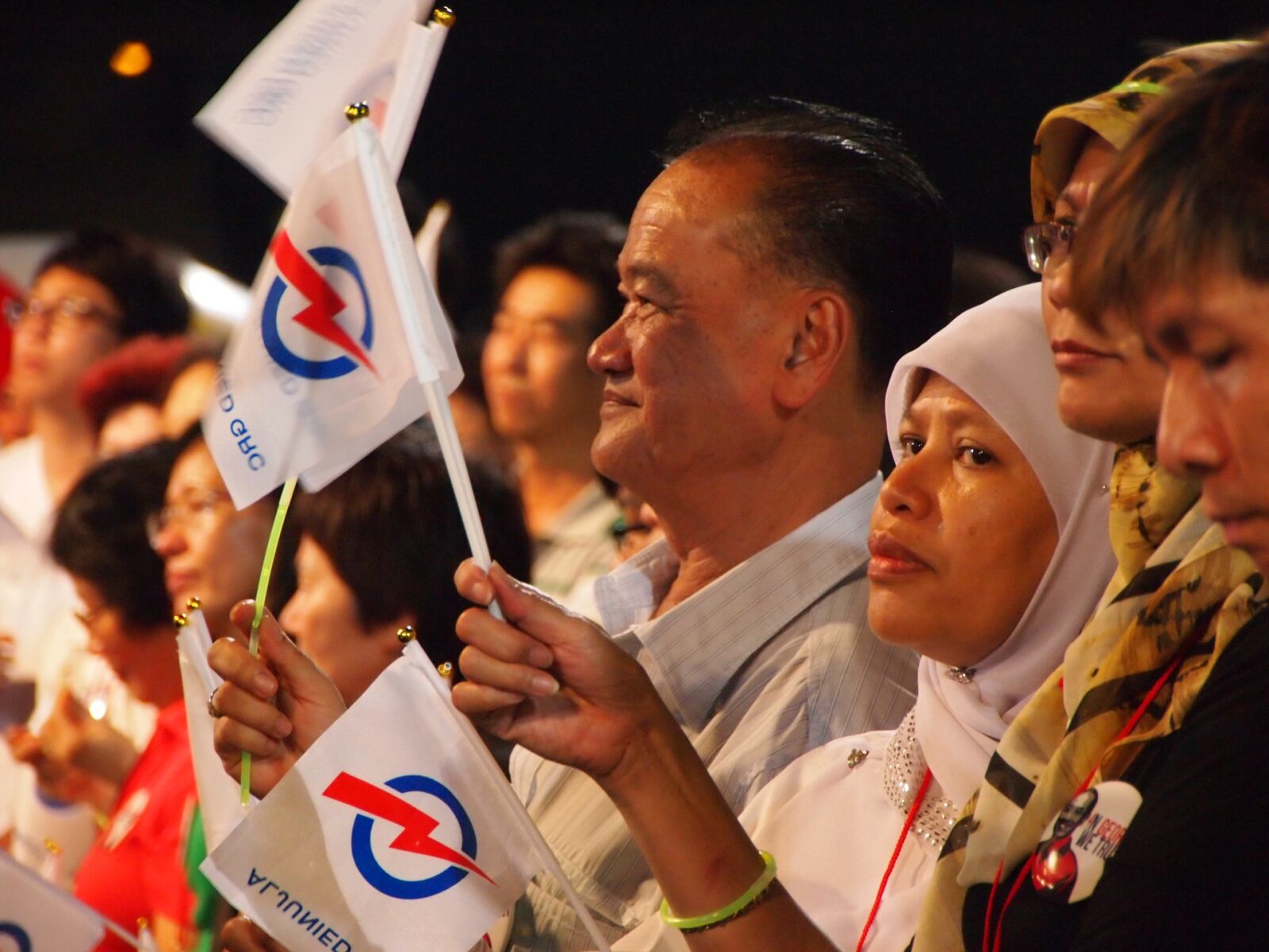 Olympus PEN E-PL1 sample photo. Singapore, rally, election photography