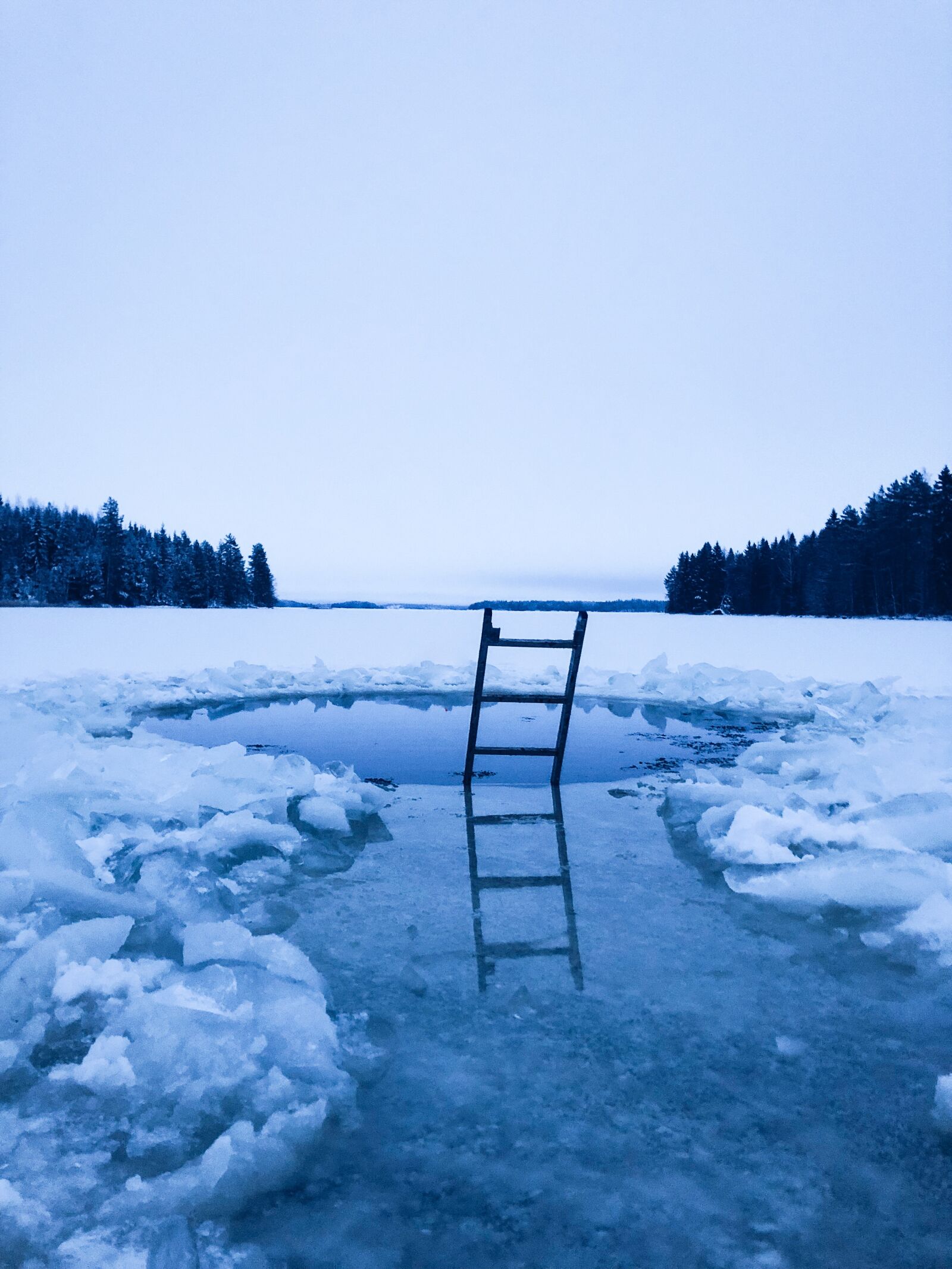 Apple iPhone 8 sample photo. Finland, winter, finnish photography