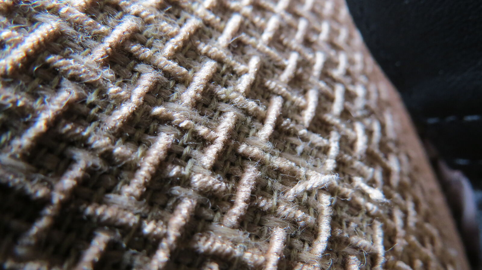 Canon PowerShot SX50 HS sample photo. Texture, yarn photography