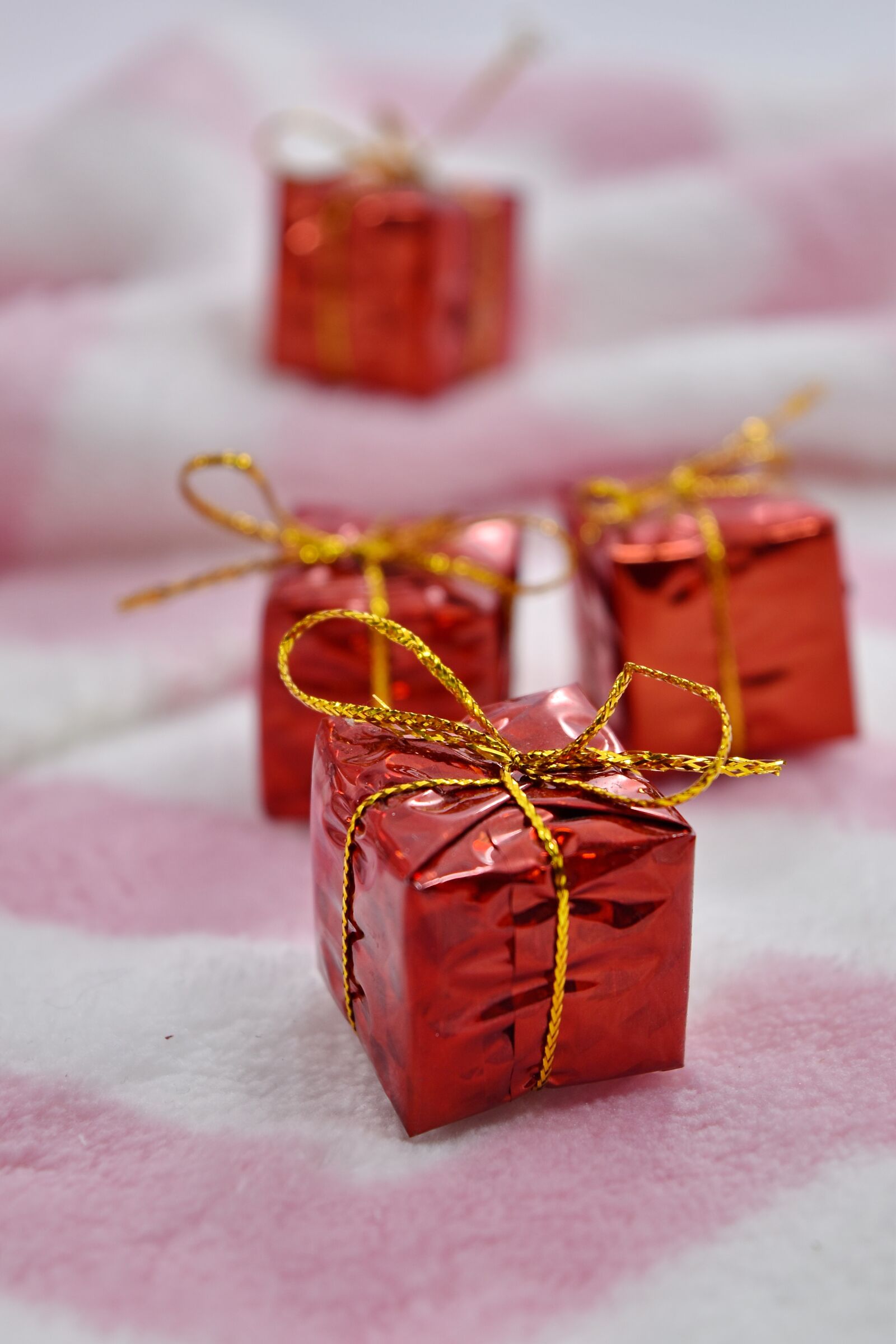 Nikon D5500 sample photo. Anniversary, birthday, box, gifts photography