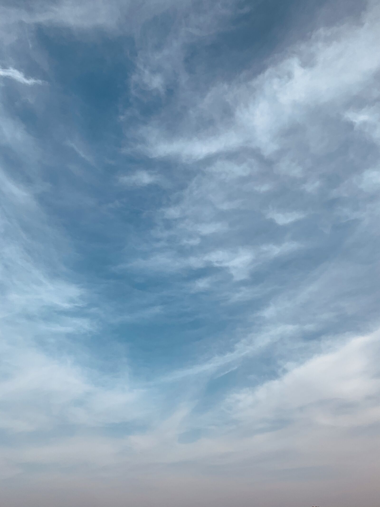 iPhone XR back camera 4.25mm f/1.8 sample photo. Sky, blue sky, clouds photography