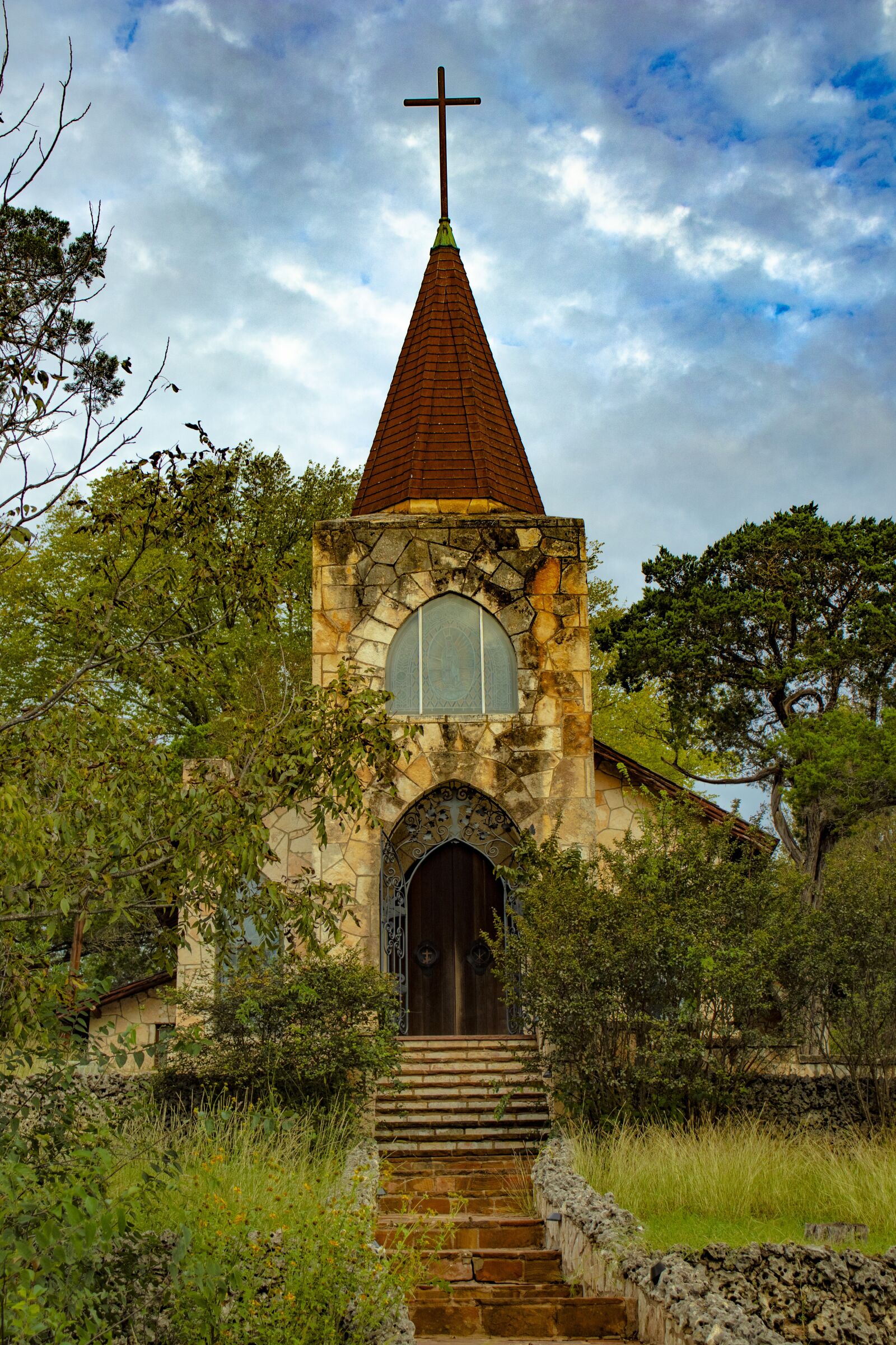 Canon EOS 800D (EOS Rebel T7i / EOS Kiss X9i) sample photo. Church, chapel, hill country photography