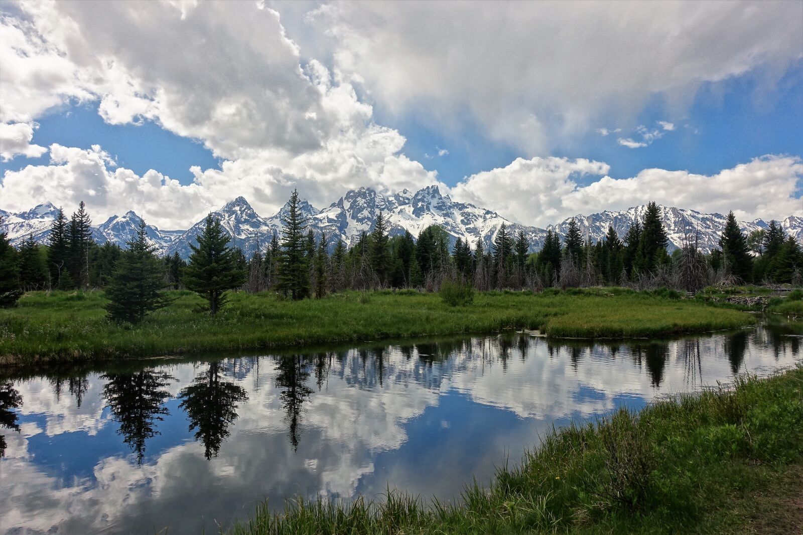 Sony Cyber-shot DSC-RX100 III sample photo. Mountains, river, reflection photography