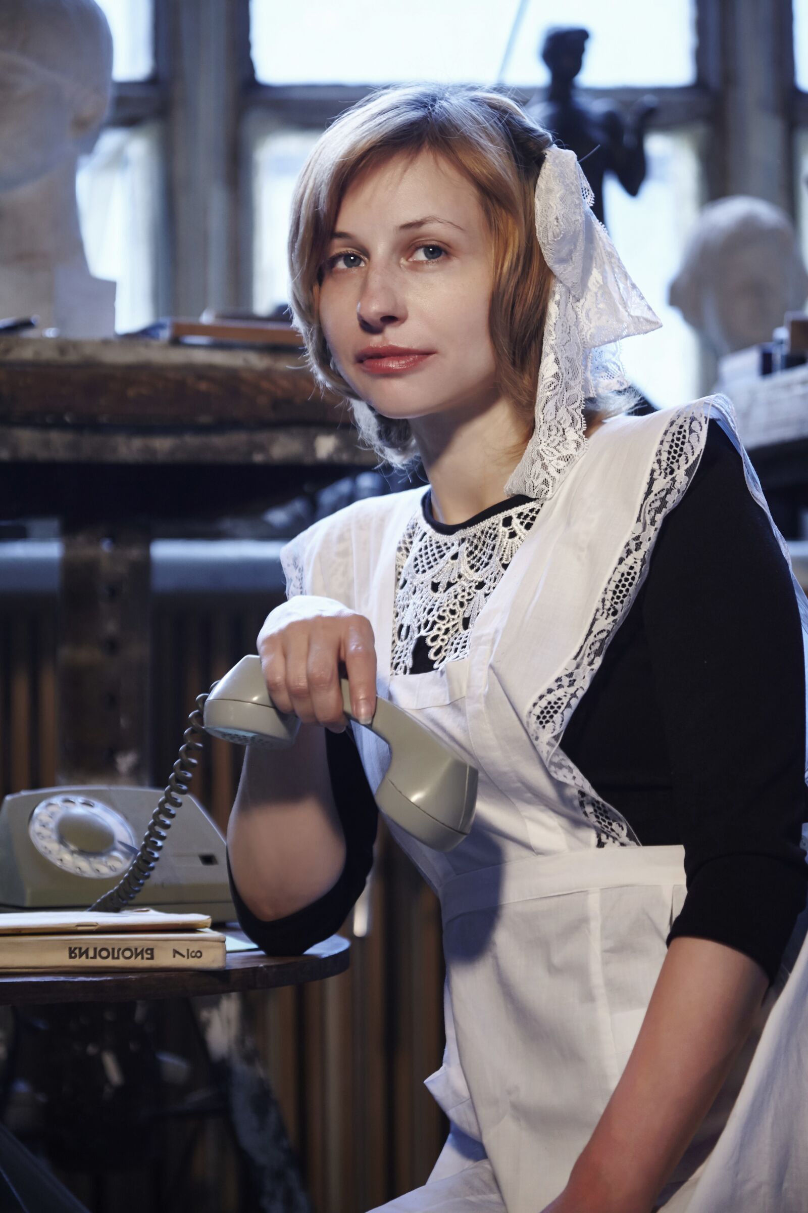 Canon EOS 5D Mark II sample photo. Schoolgirl, retro, school uniform photography