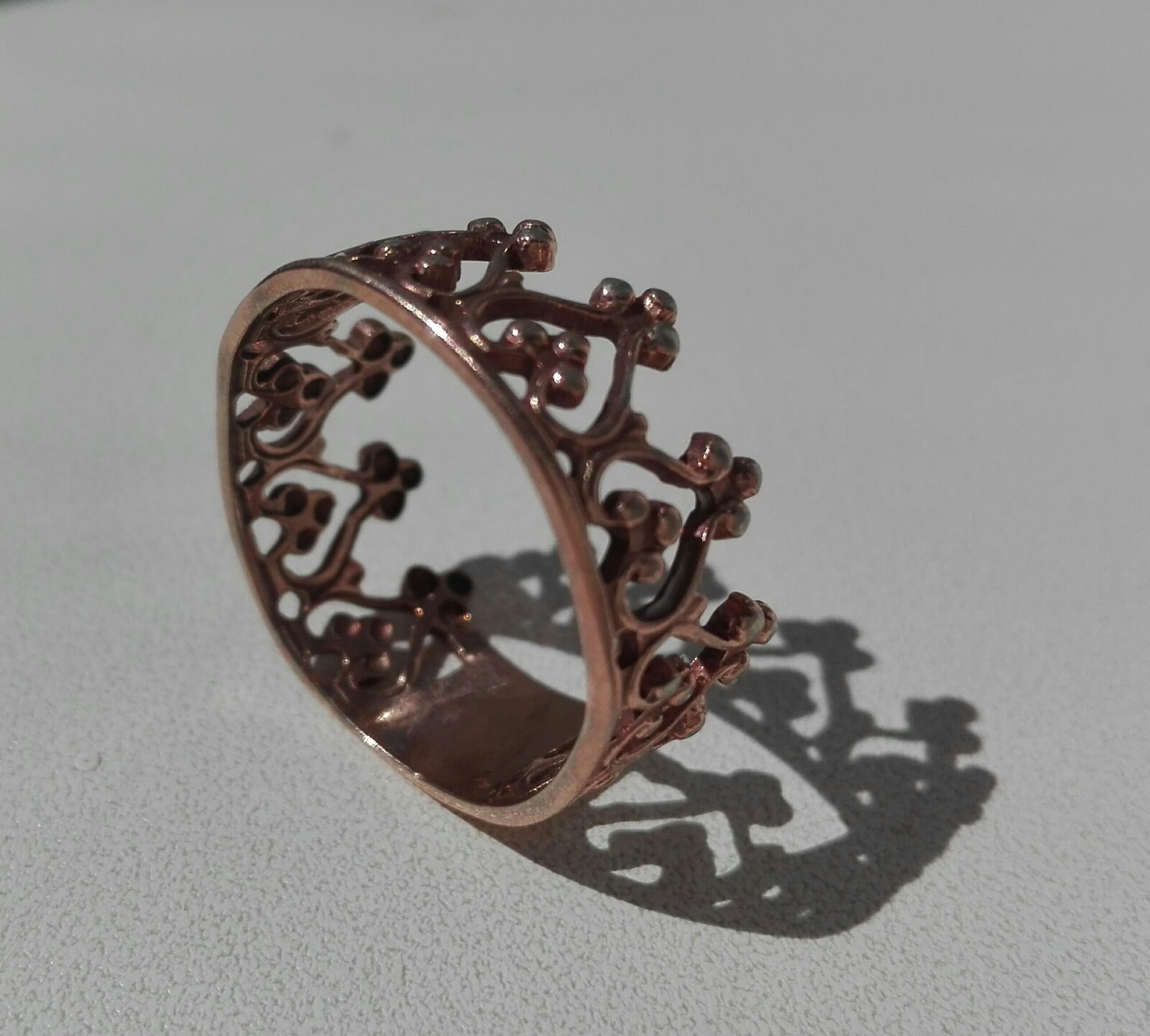 HUAWEI Cherry Mini sample photo. Gold, ring, crown photography